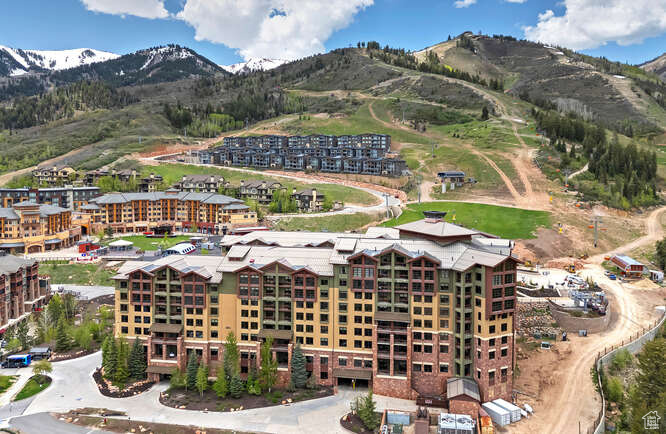 3855 GRAND SUMMIT DR #514 Q1