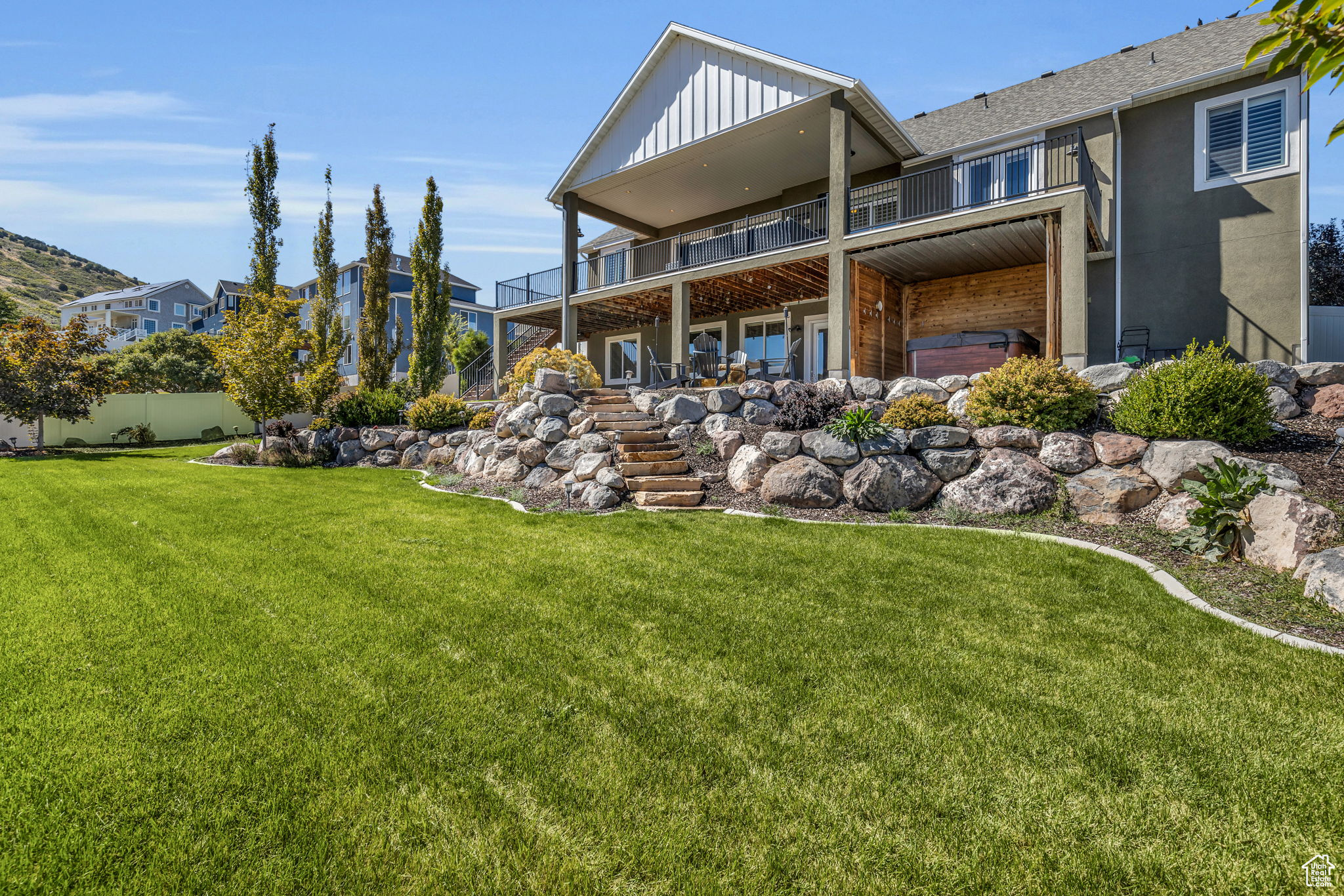 5137 W AMBERMONT DR
