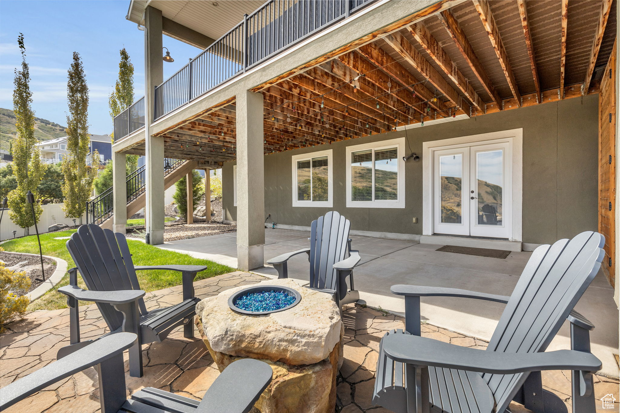 5137 W AMBERMONT DR