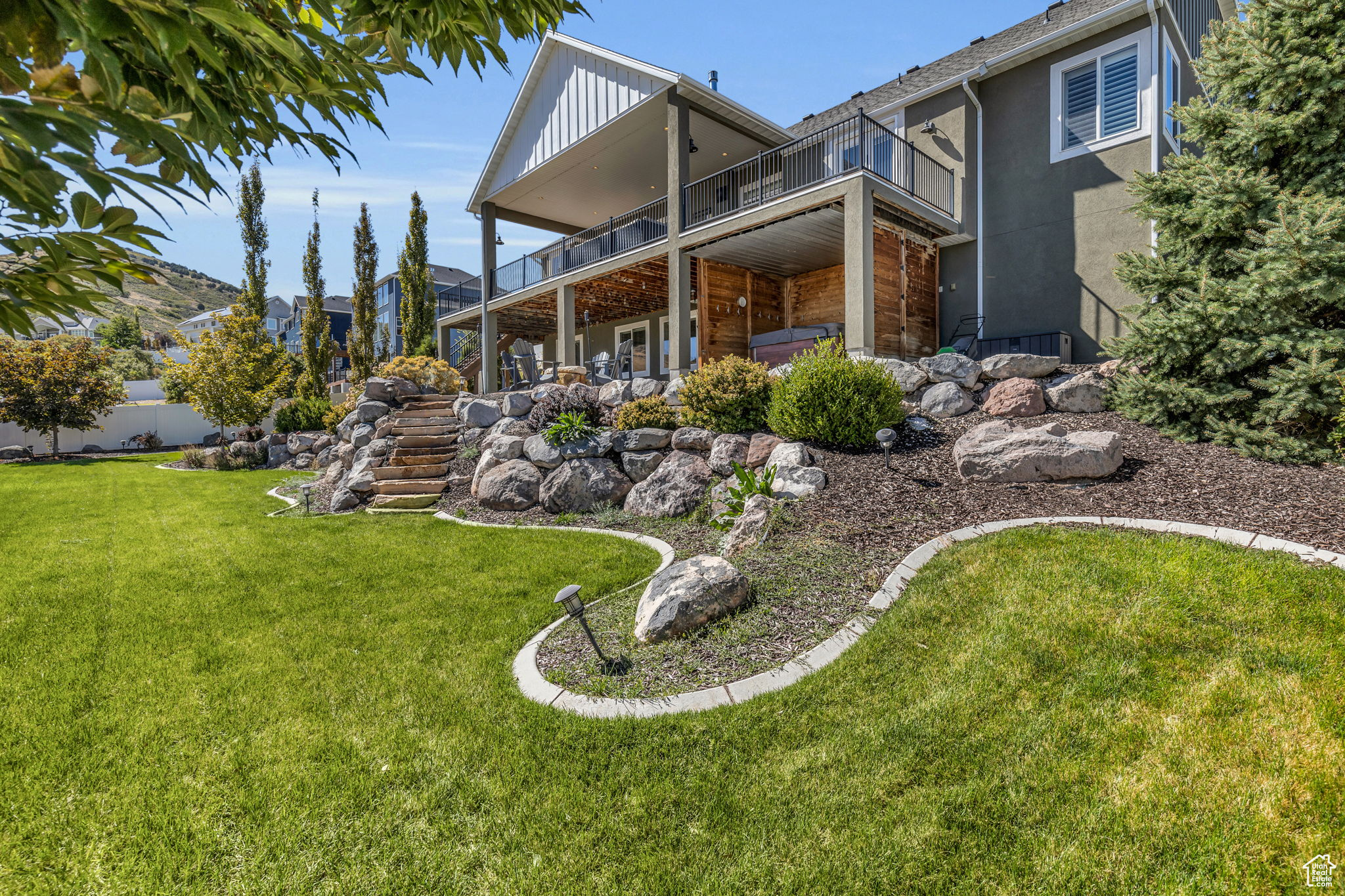 5137 W AMBERMONT DR