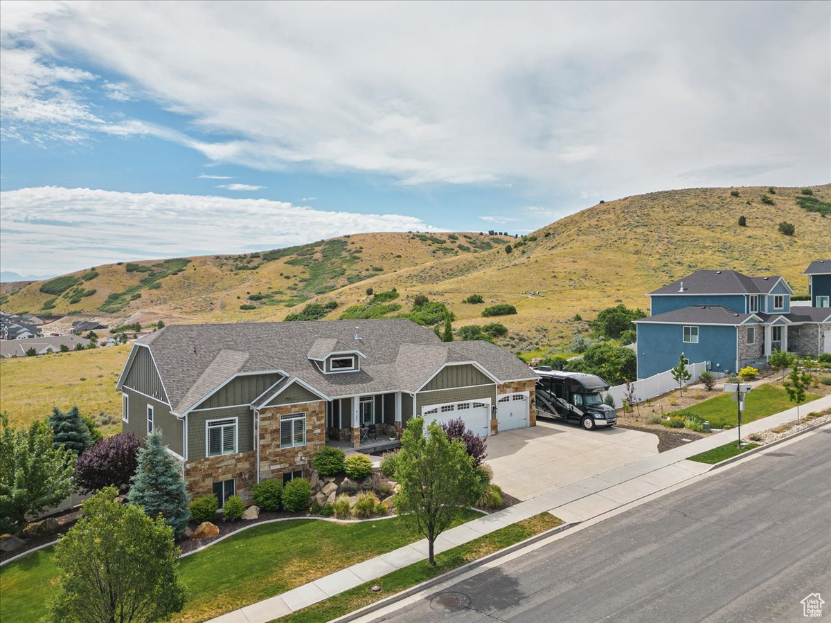 5137 W AMBERMONT DR