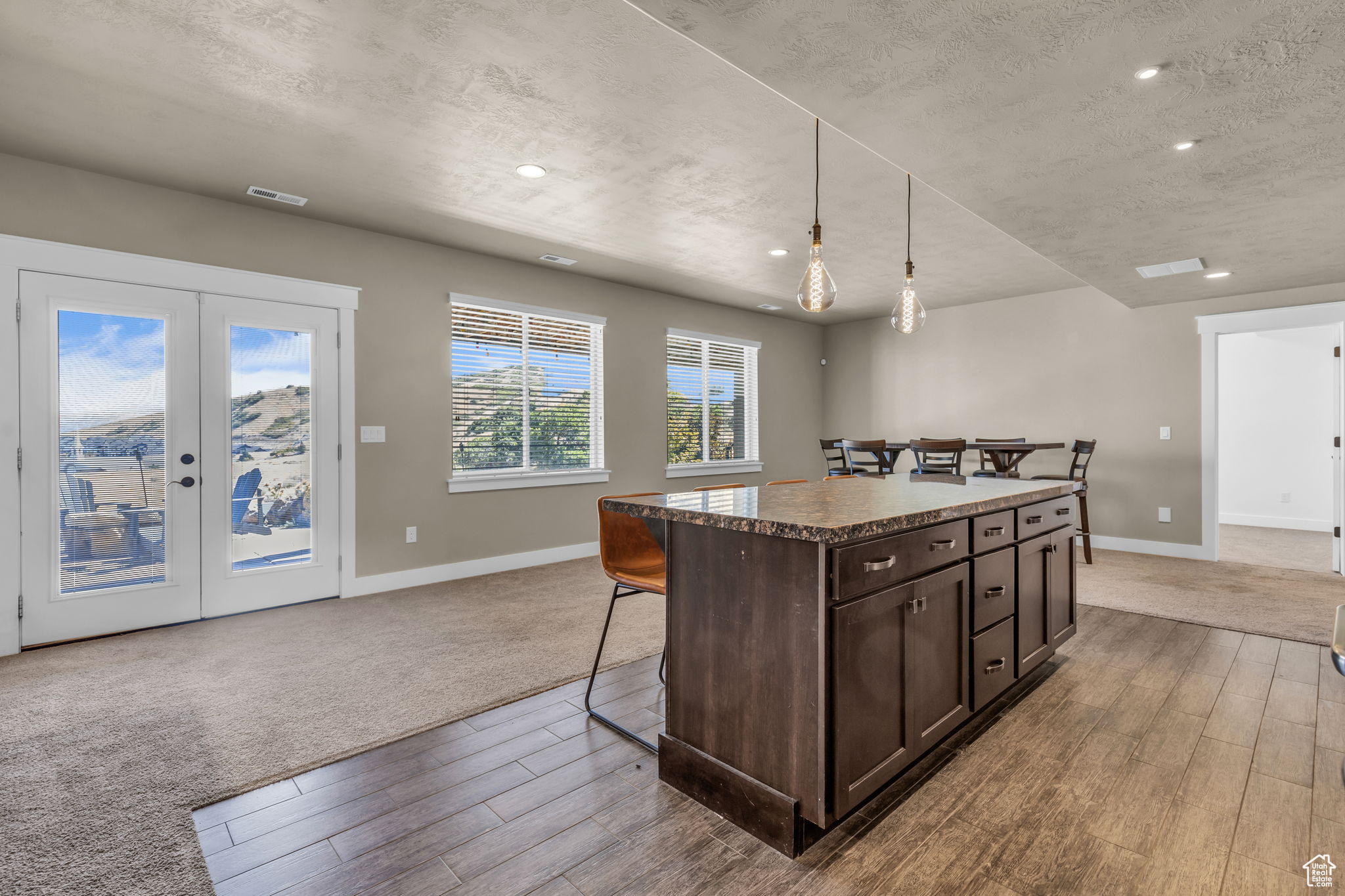 5137 W AMBERMONT DR