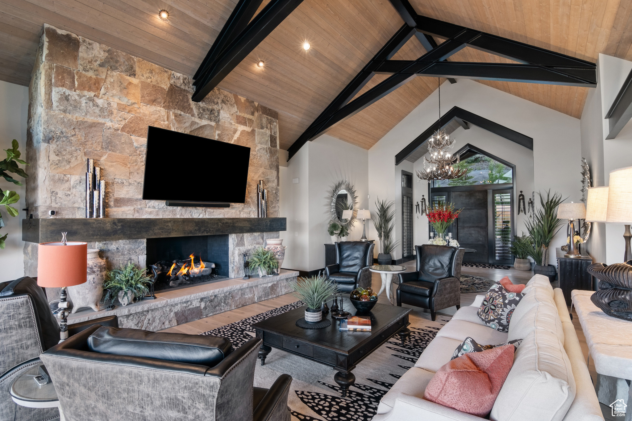 9233 CLOUD REST COURT