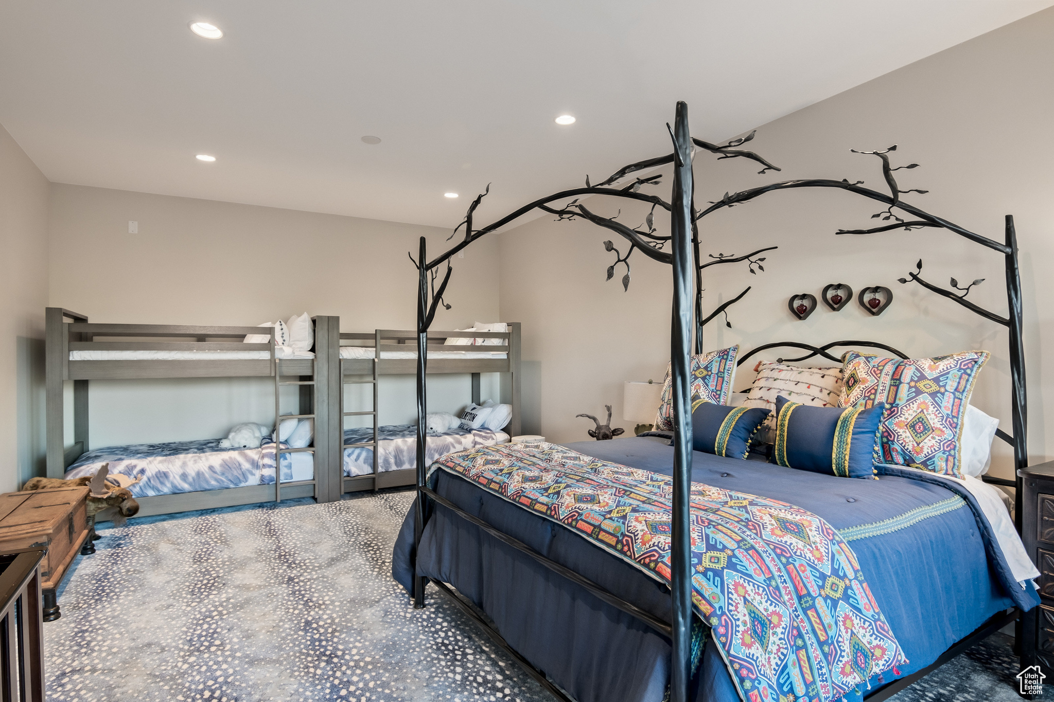 9233 CLOUD REST COURT