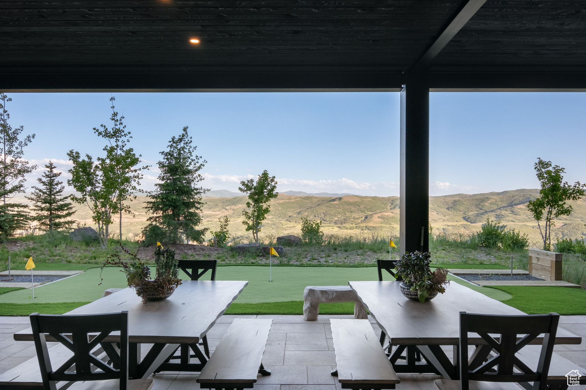 9233 CLOUD REST COURT