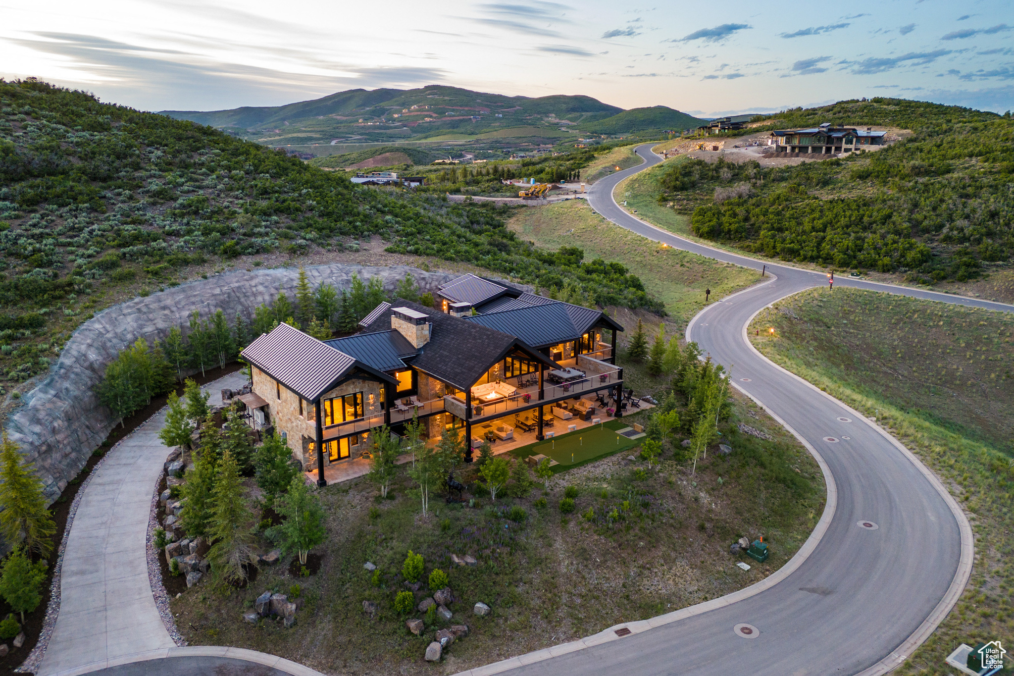 9233 CLOUD REST COURT