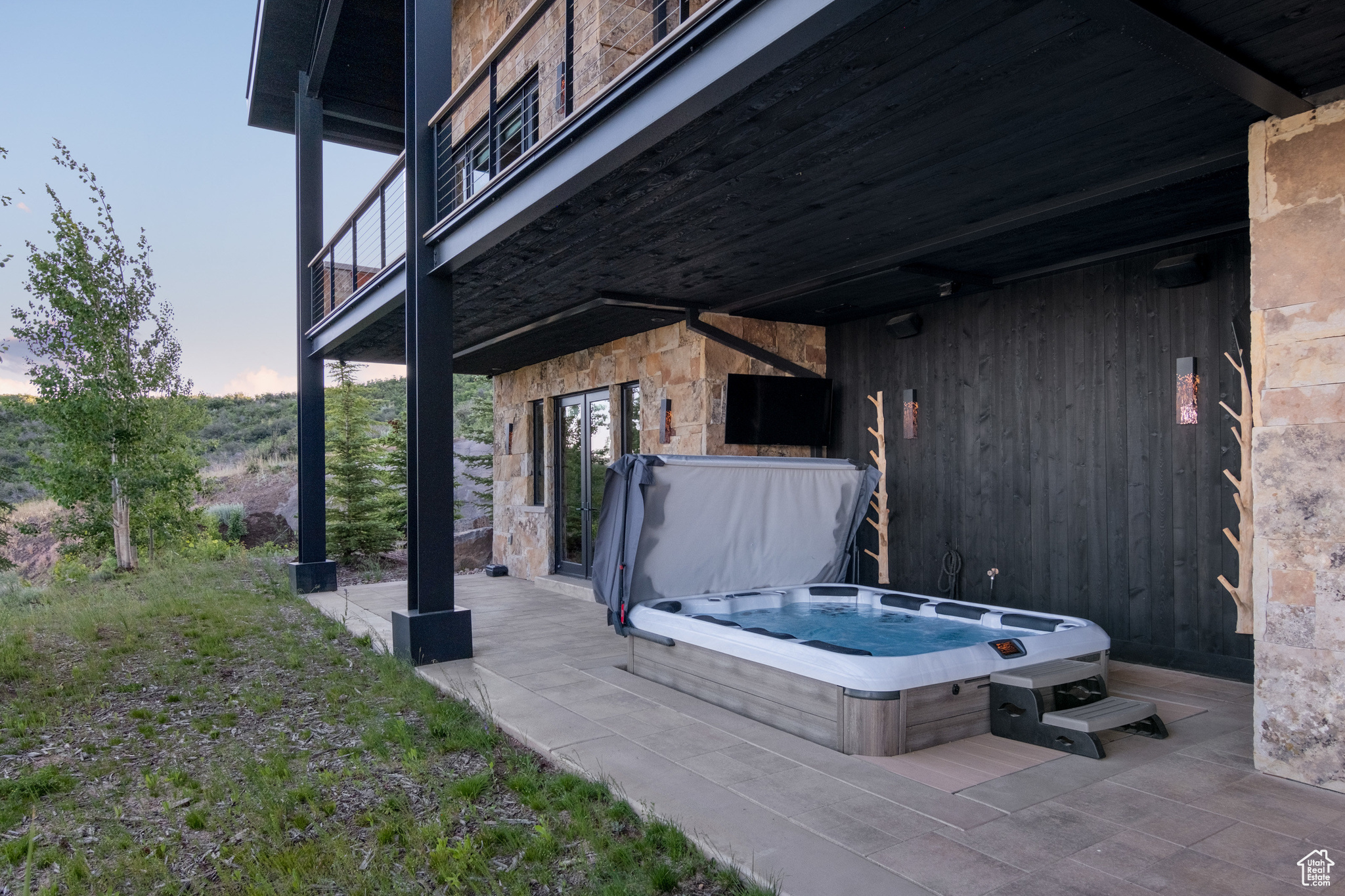 9233 CLOUD REST COURT