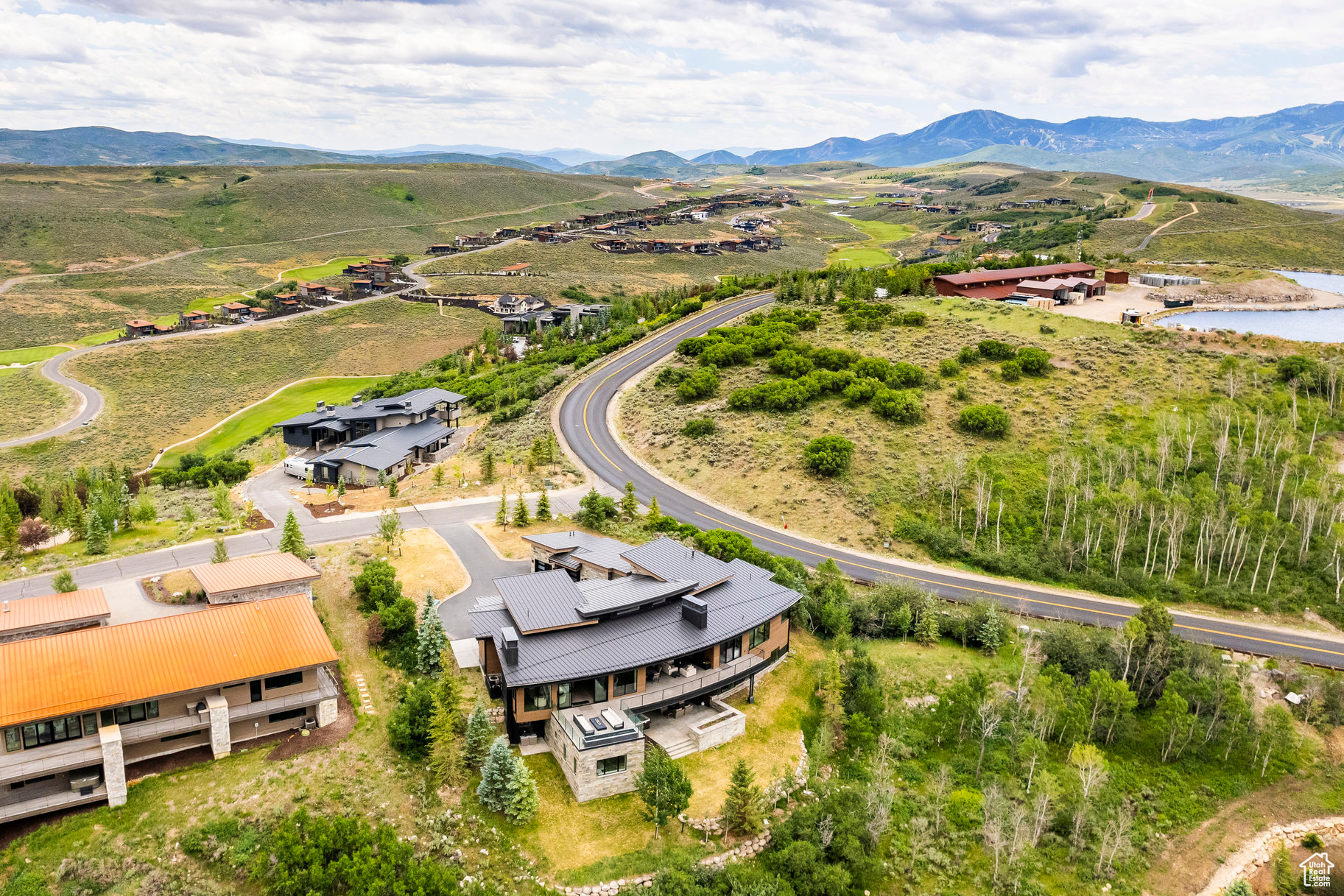 3699 E ASPEN PT
