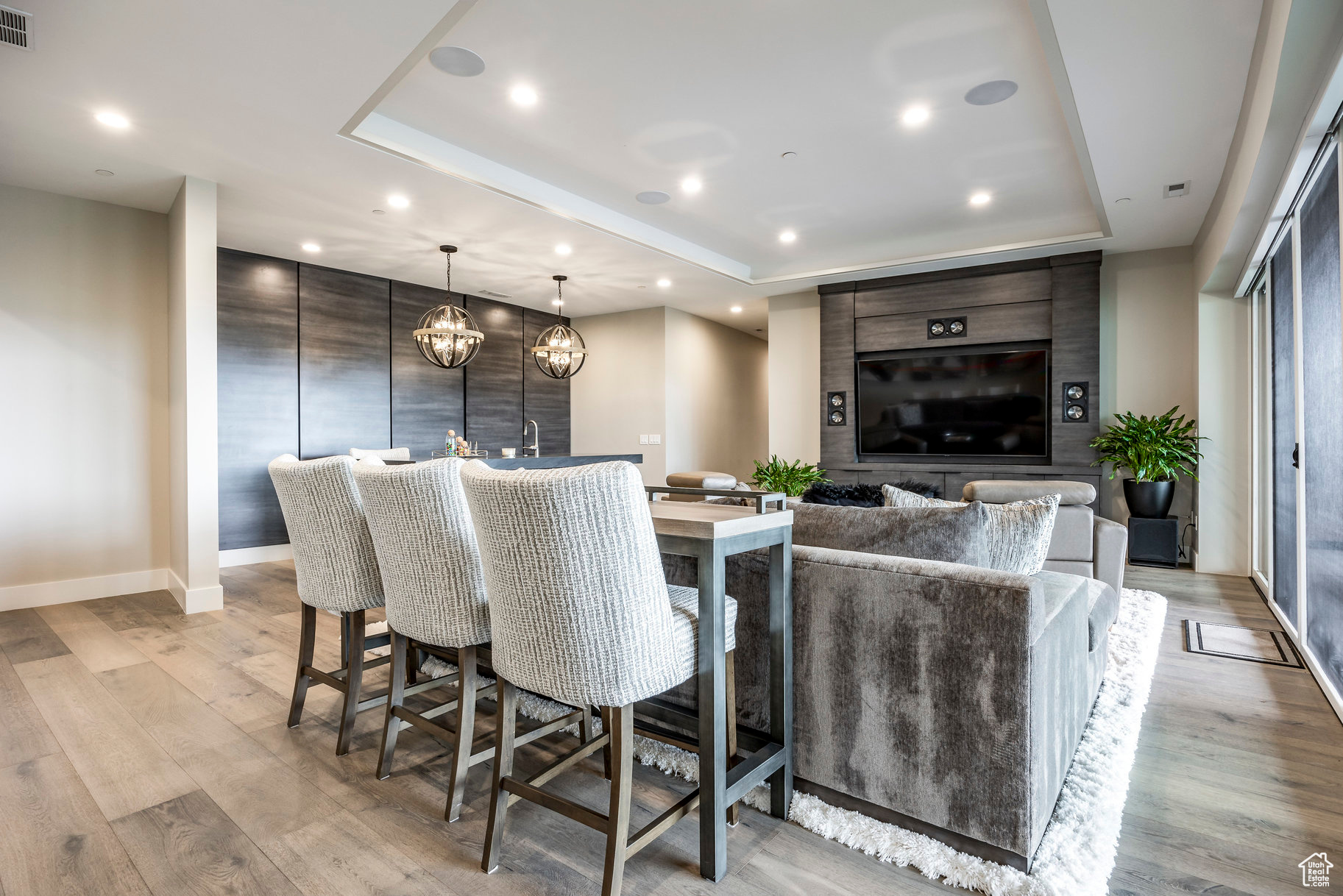 3699 E ASPEN PT