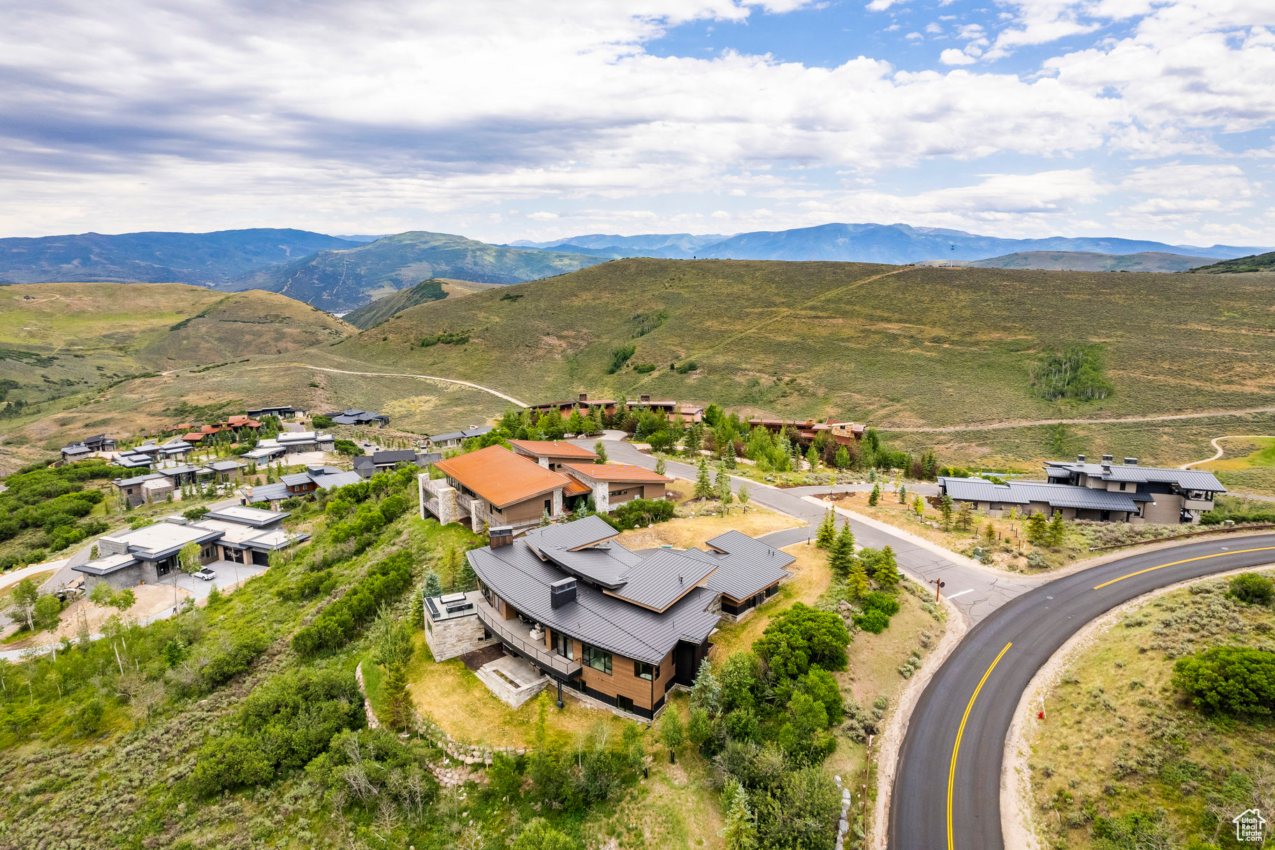 3699 E ASPEN PT