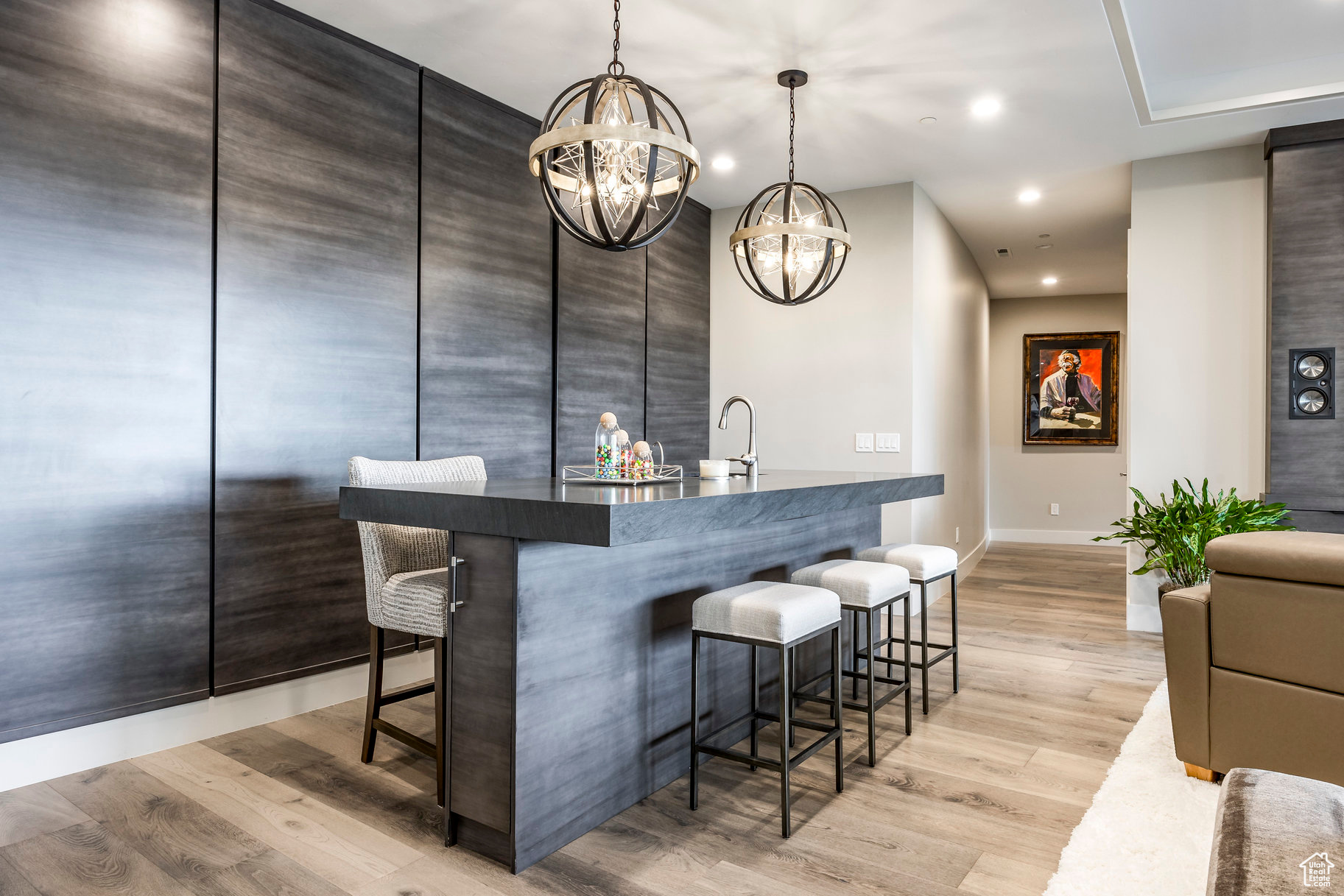 3699 E ASPEN PT