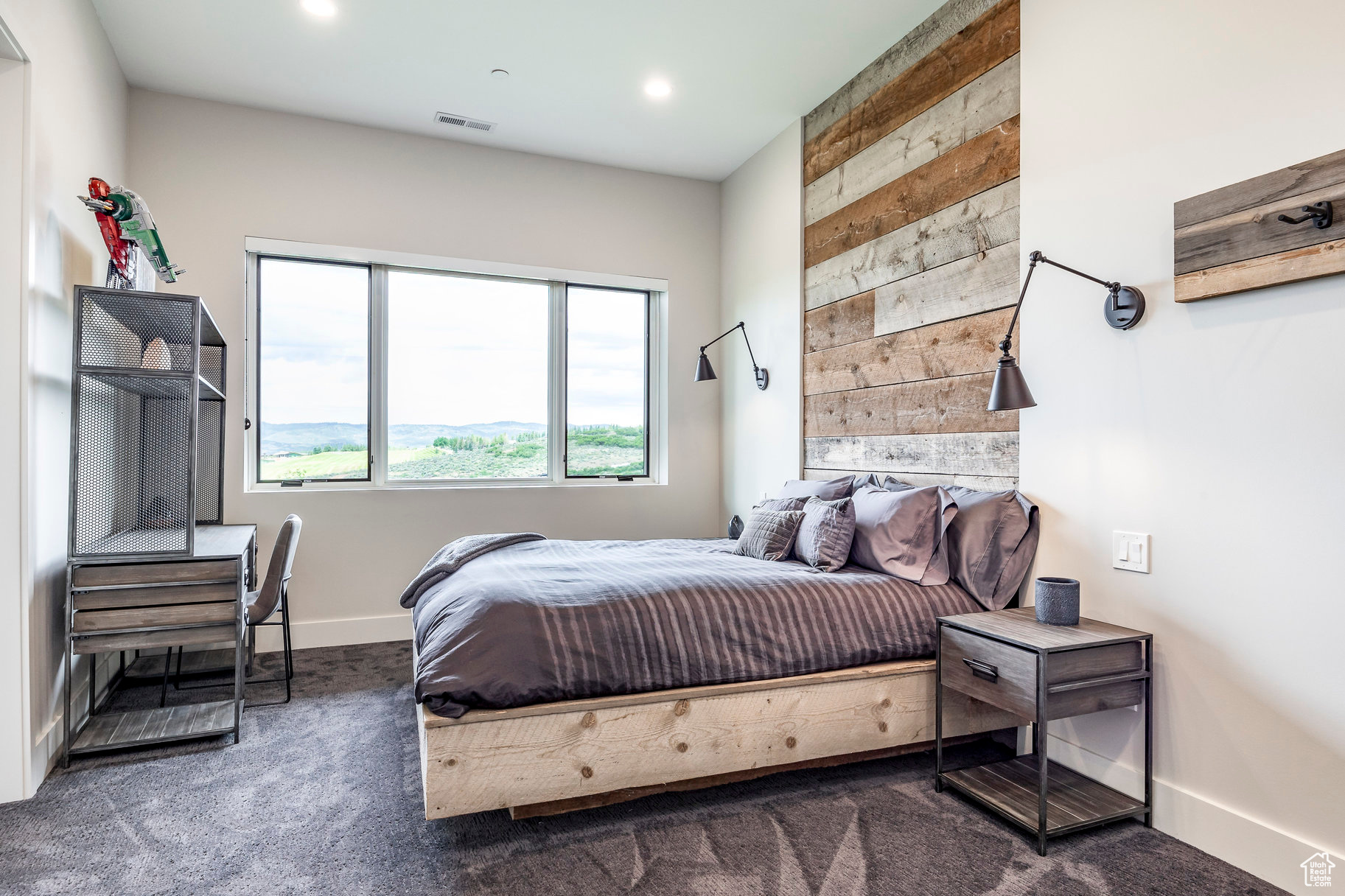 3699 E ASPEN PT