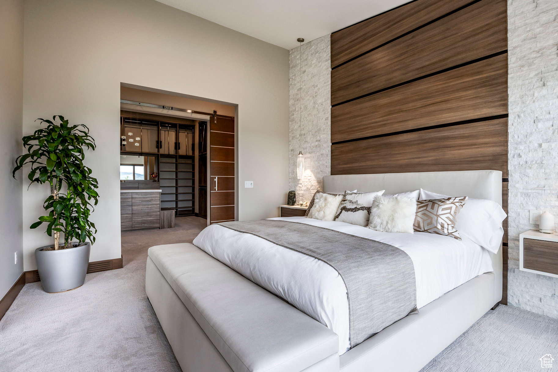 3699 E ASPEN PT