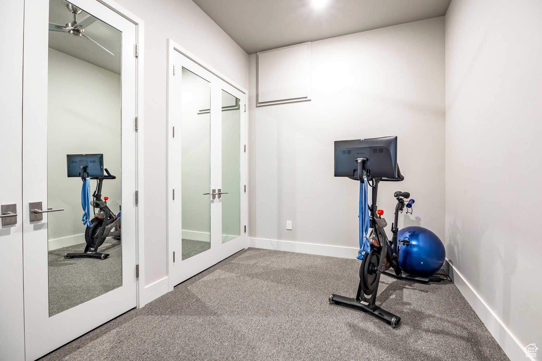 3699 E ASPEN PT