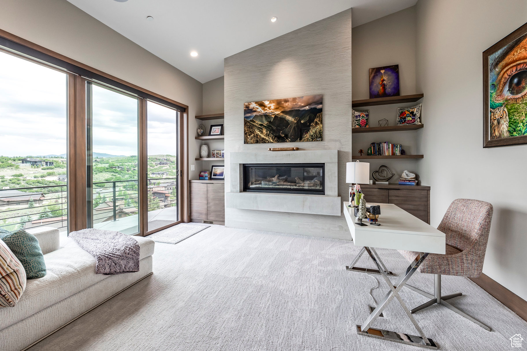 3699 E ASPEN PT