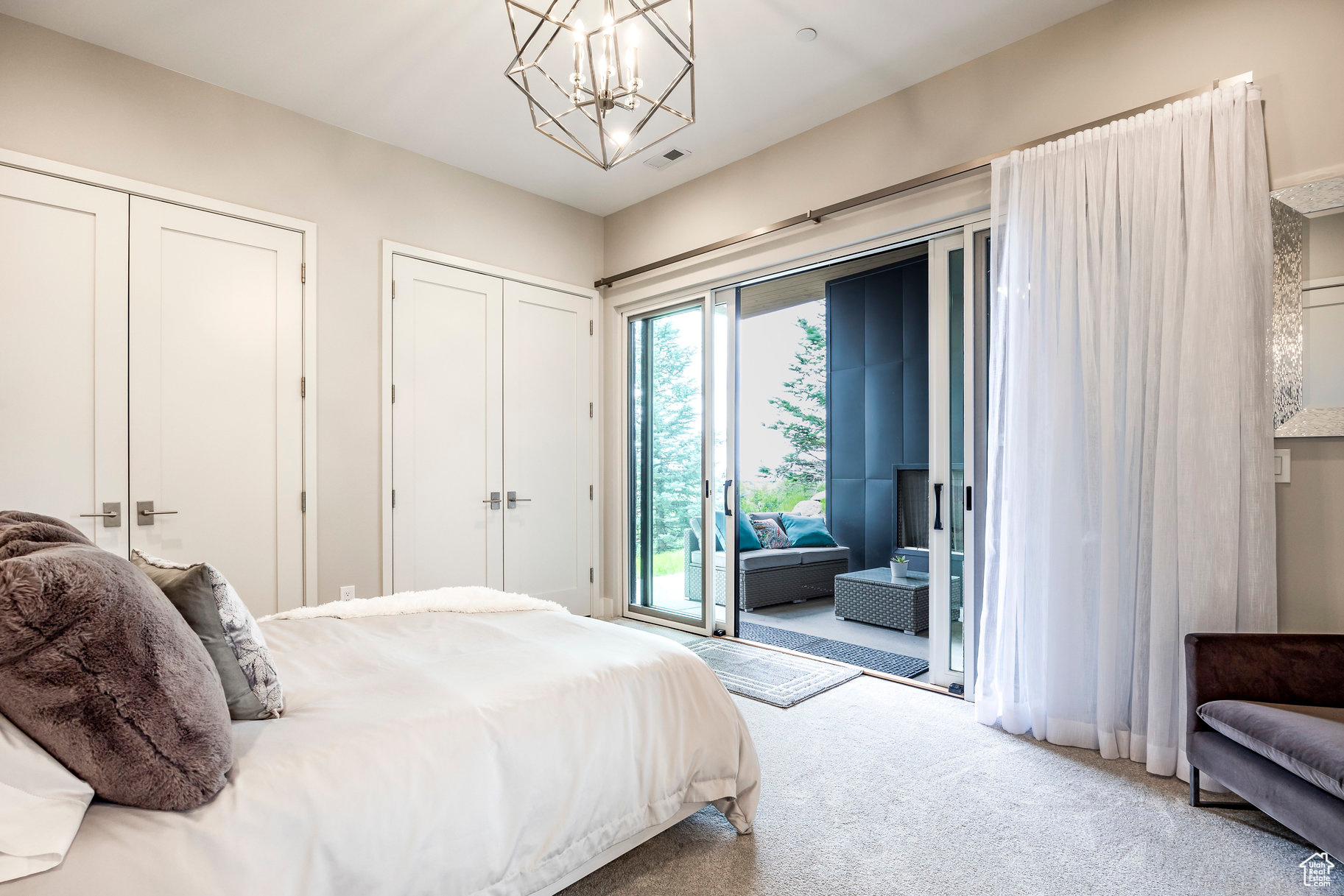 3699 E ASPEN PT