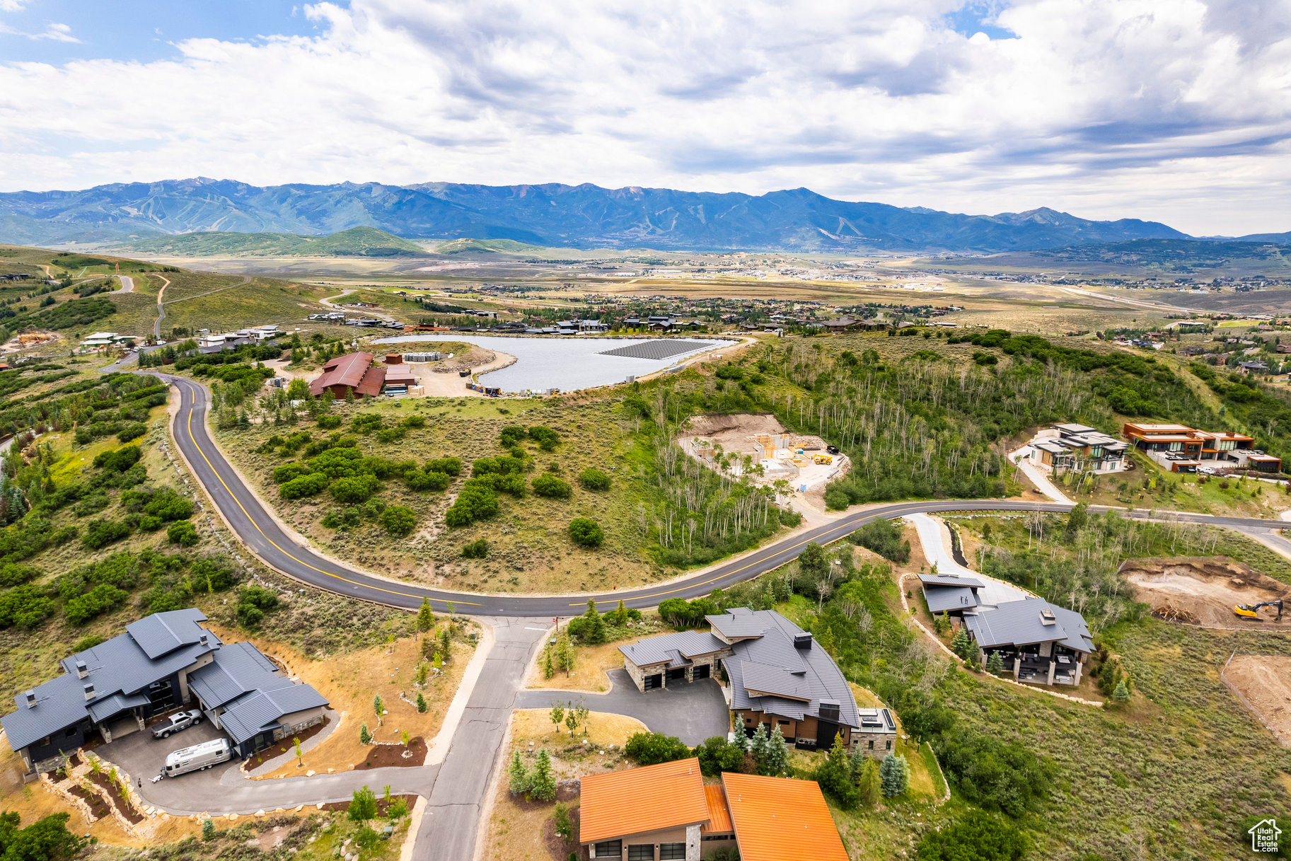 3699 E ASPEN PT