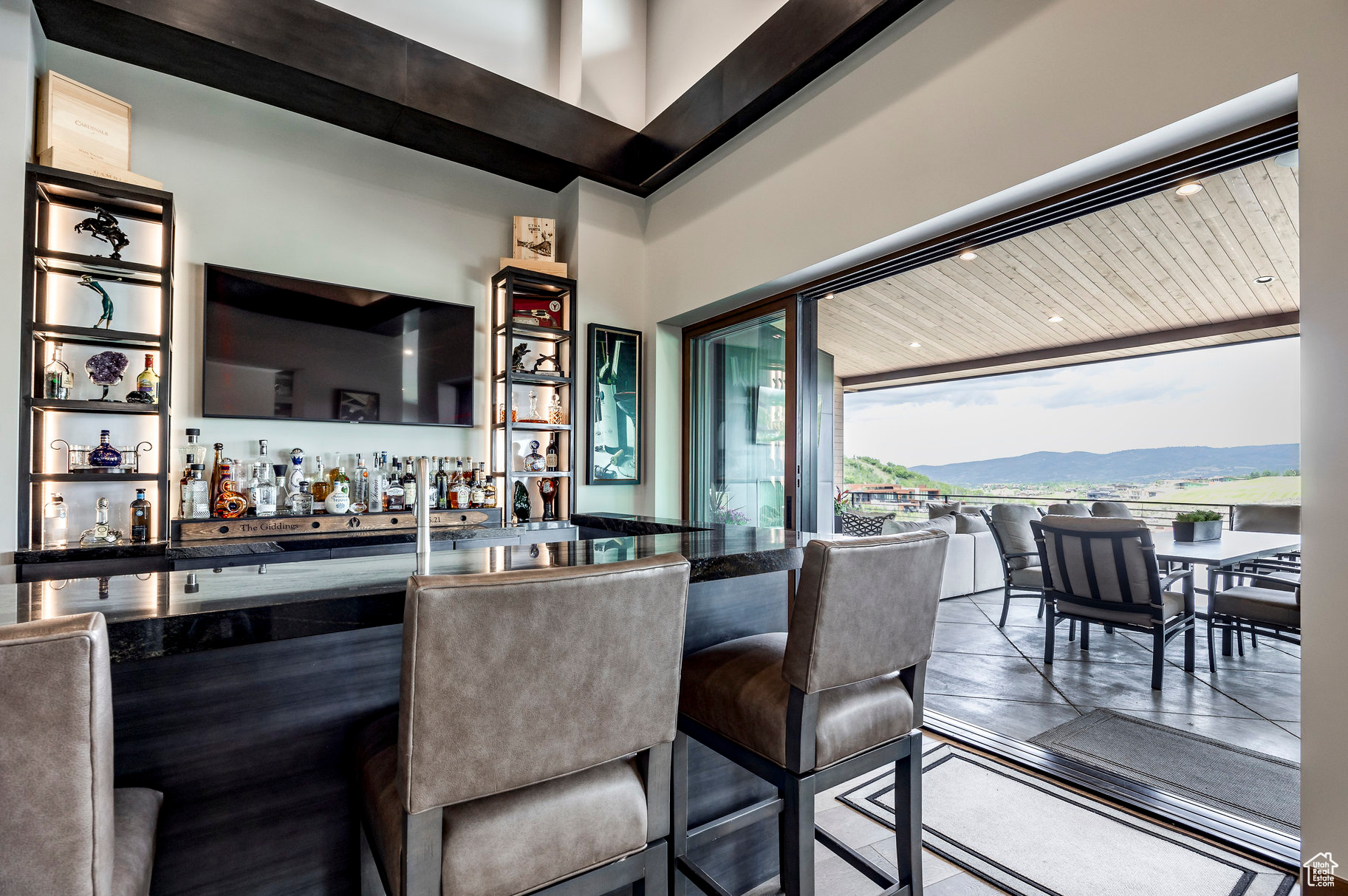 3699 E ASPEN PT