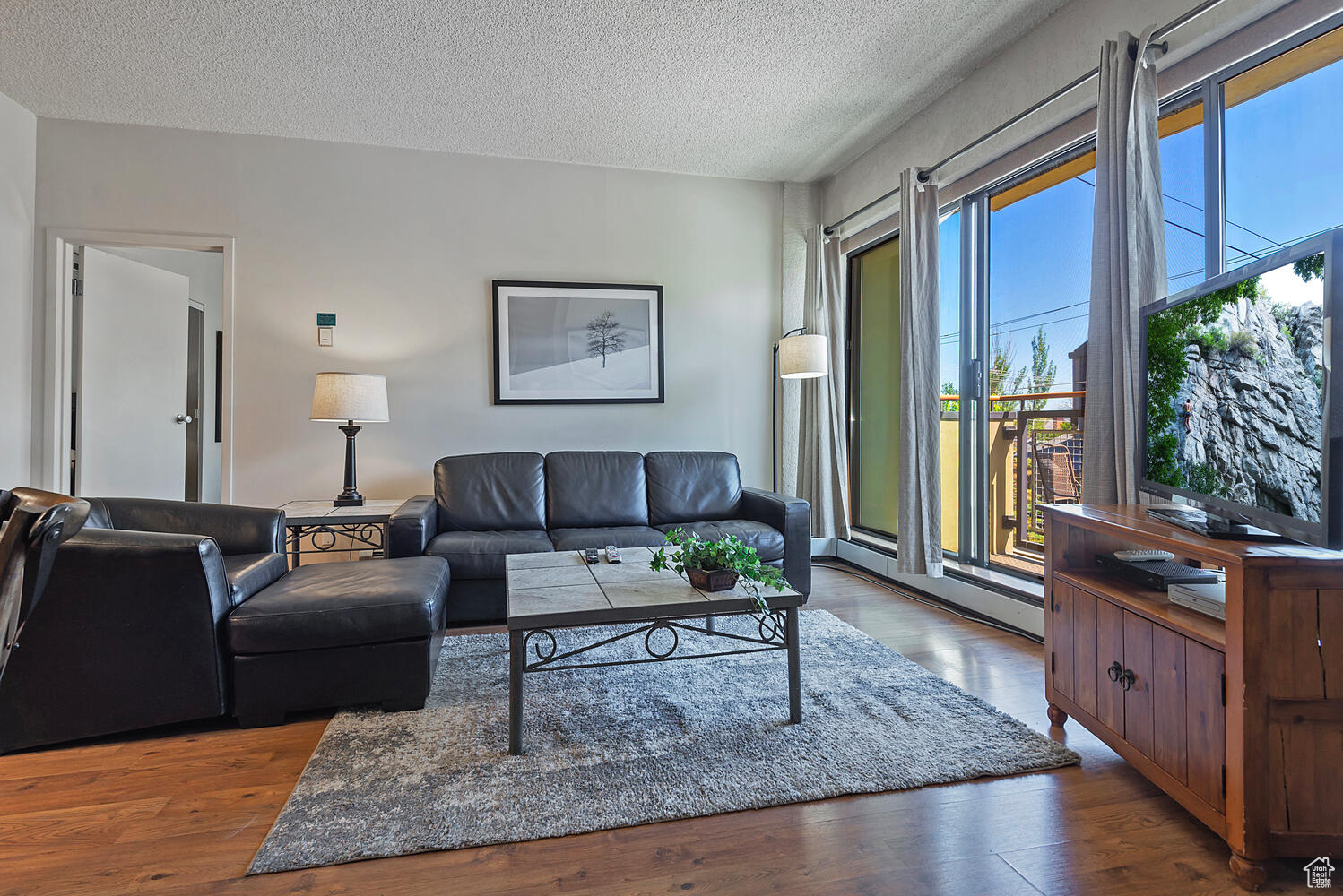 1482 EMPIRE AVE #115