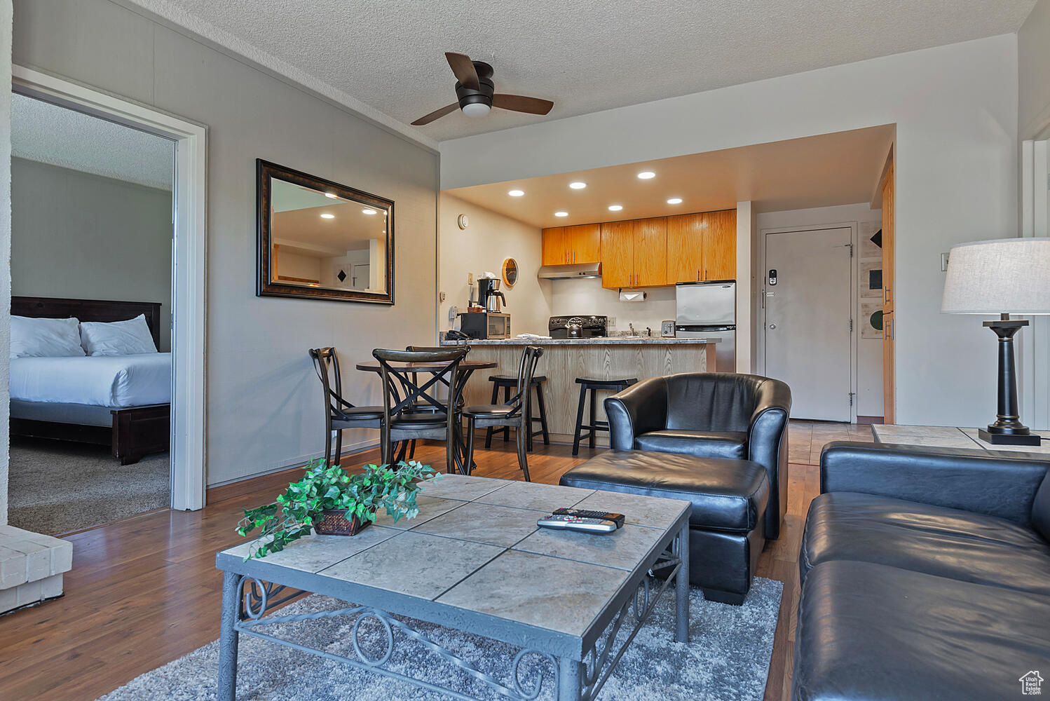 1482 EMPIRE AVE #115