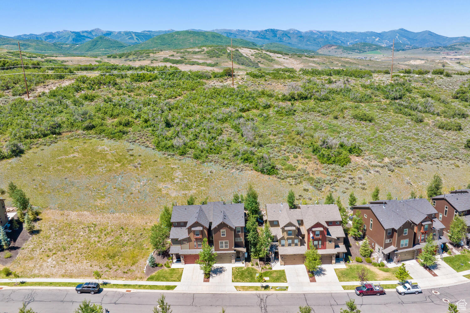 1043 W ABIGAIL DR