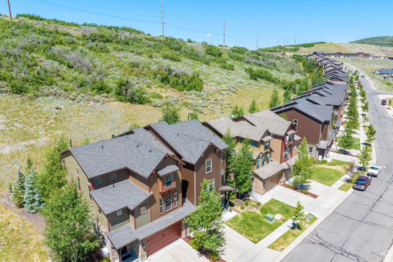 1043 W ABIGAIL DR