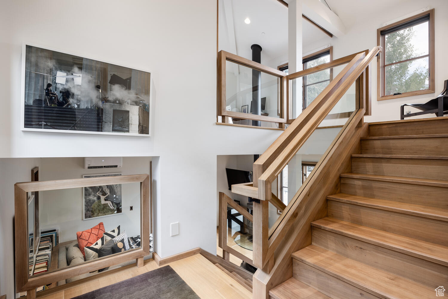 119 WOODSIDE AVE