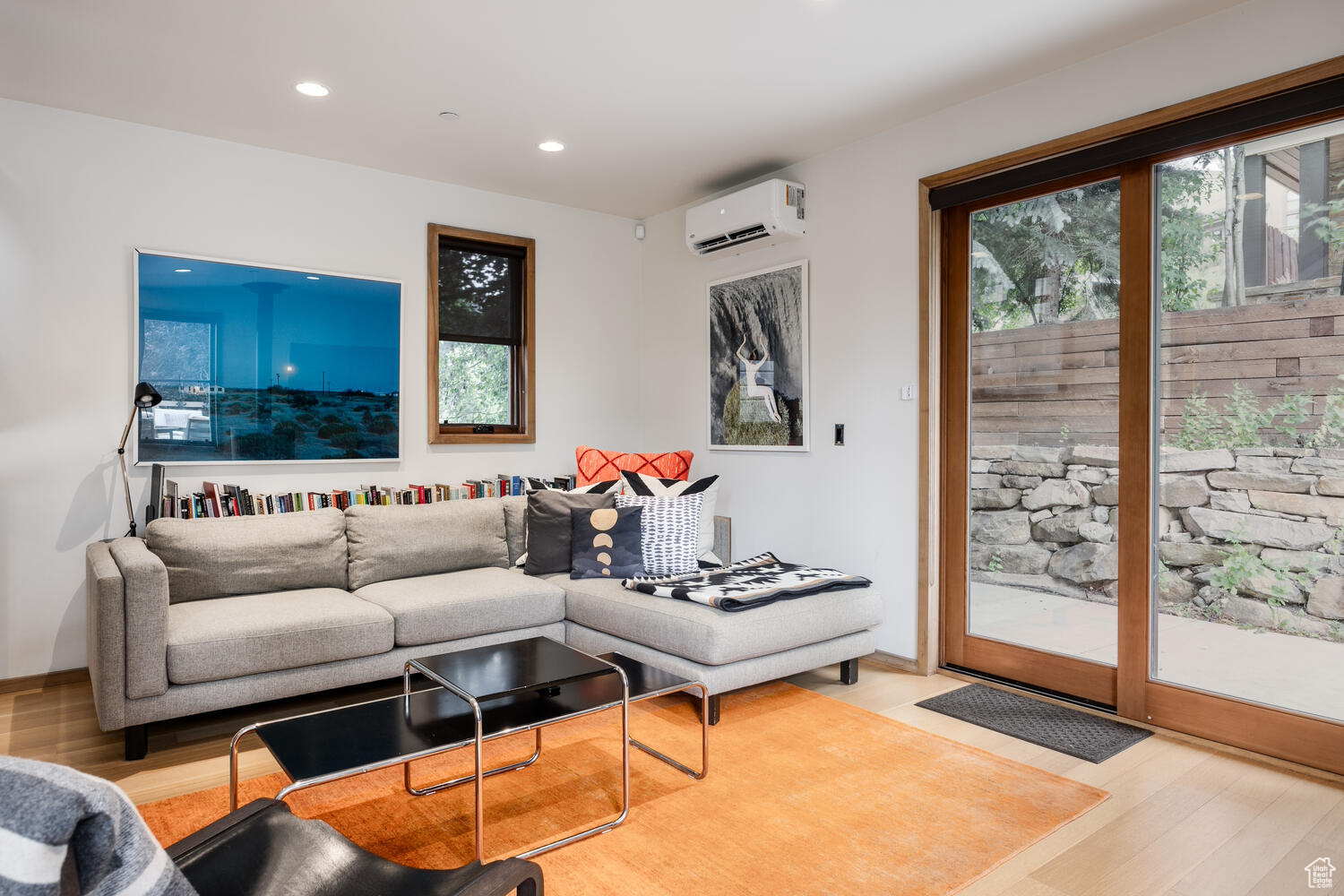 119 WOODSIDE AVE
