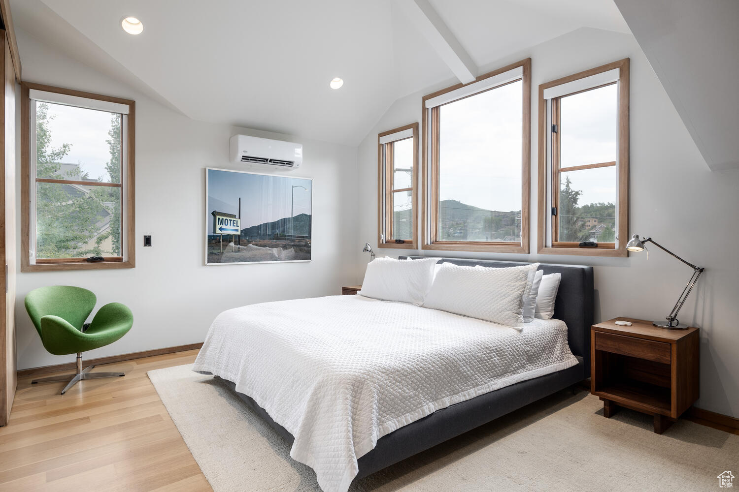 119 WOODSIDE AVE