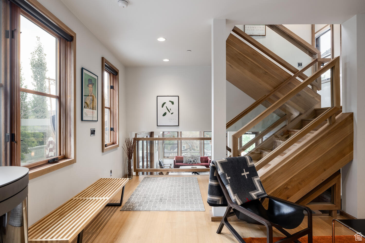 119 WOODSIDE AVE