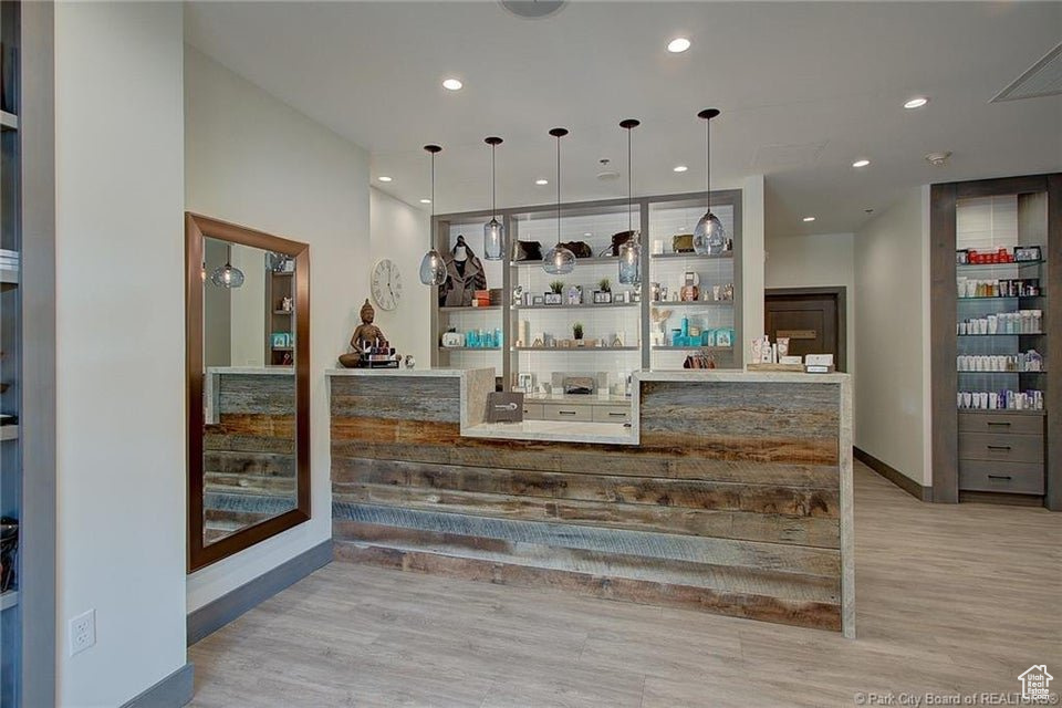 3855 GRAND SUMMIT DR #253 Q2