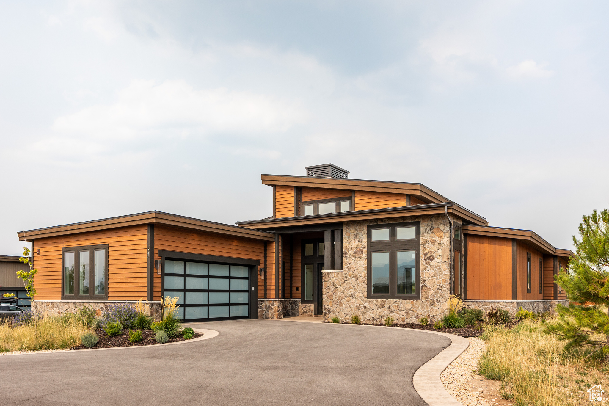 846 N BURRO PEAK CIR