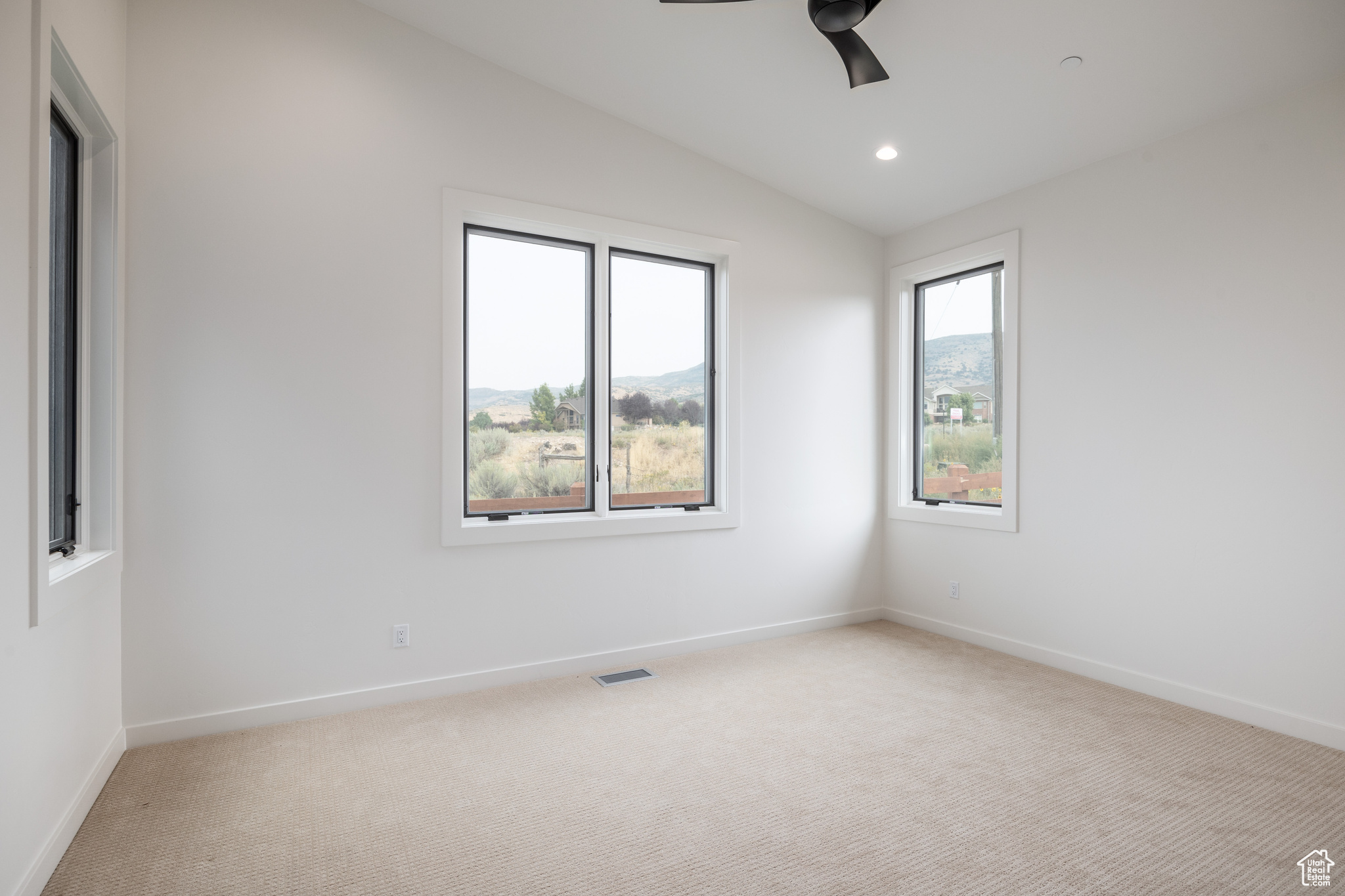 846 N BURRO PEAK CIR