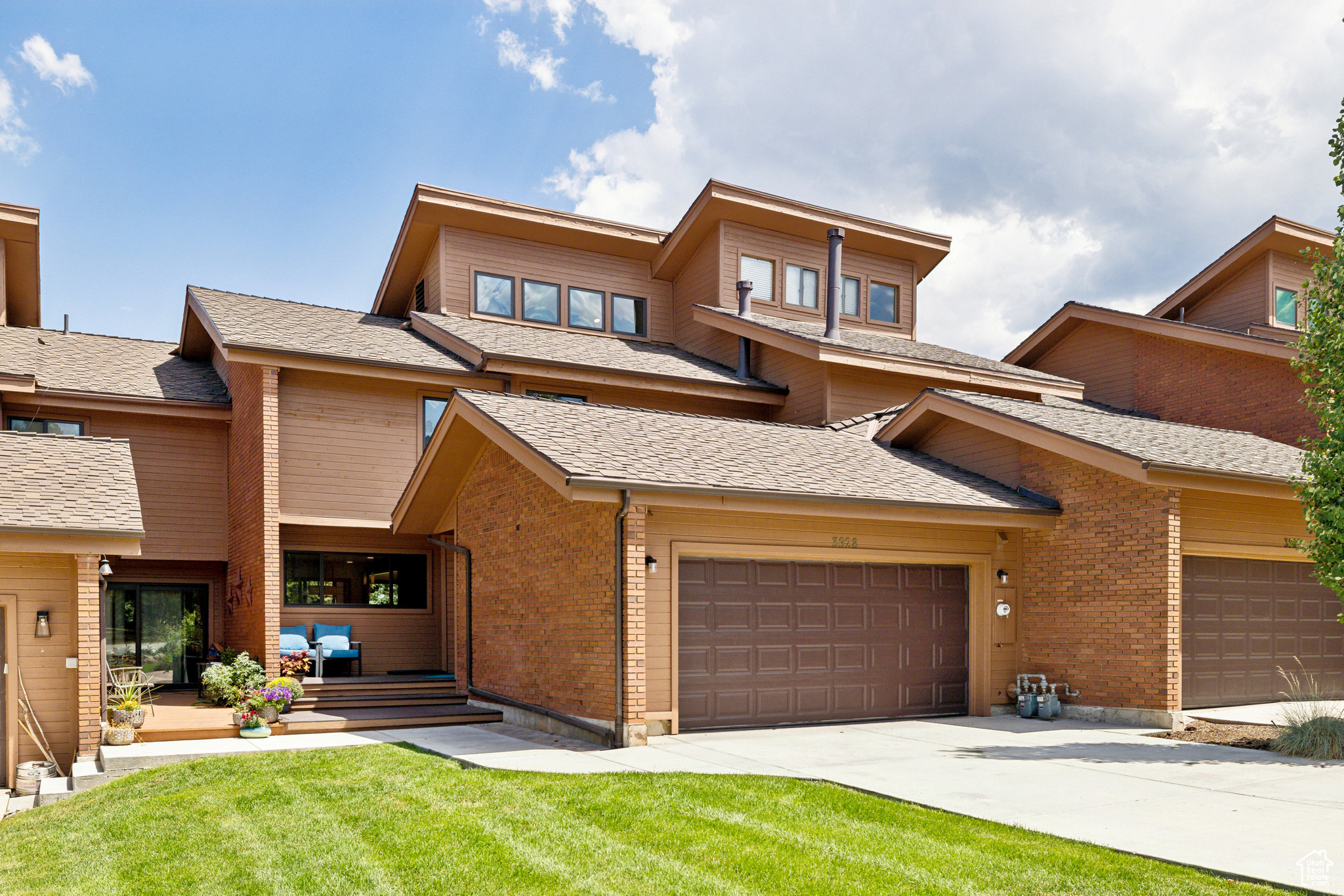 3928 VILLAGE ROUND DR
