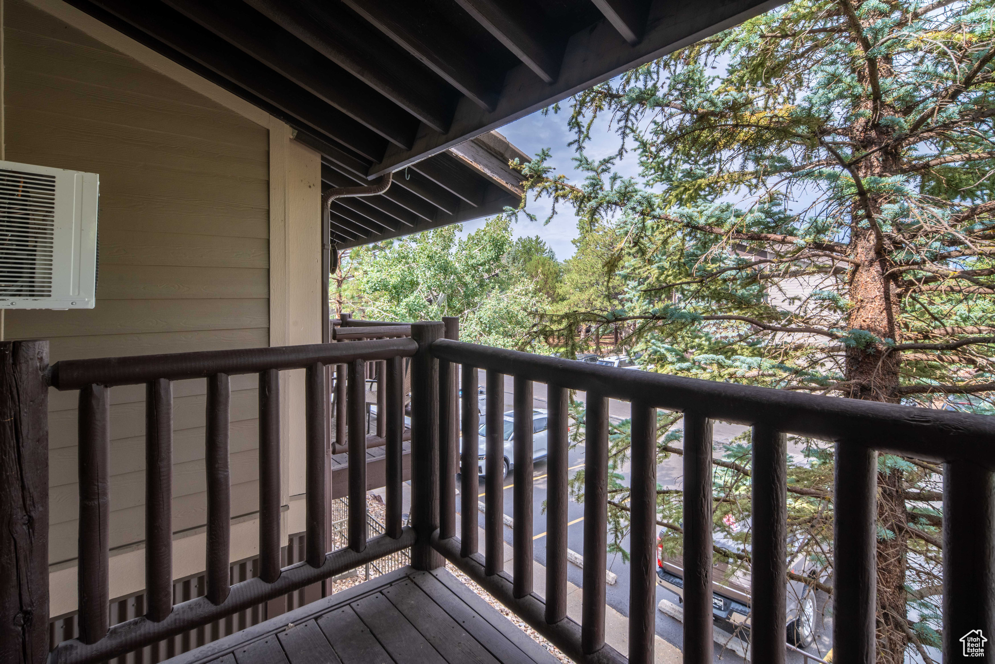 2255 SIDEWINDER DR #633