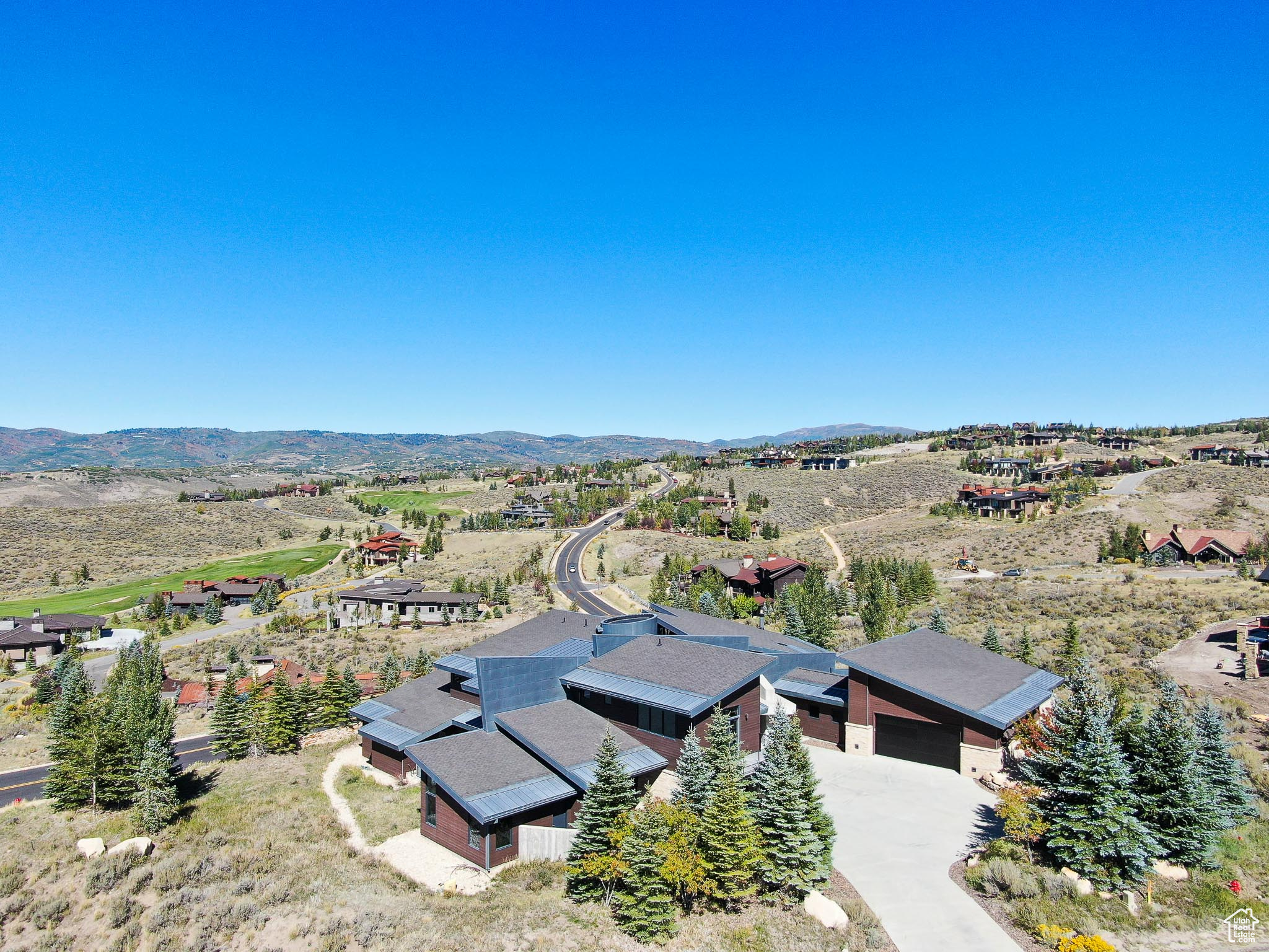 2949 ARROWHEAD TRL