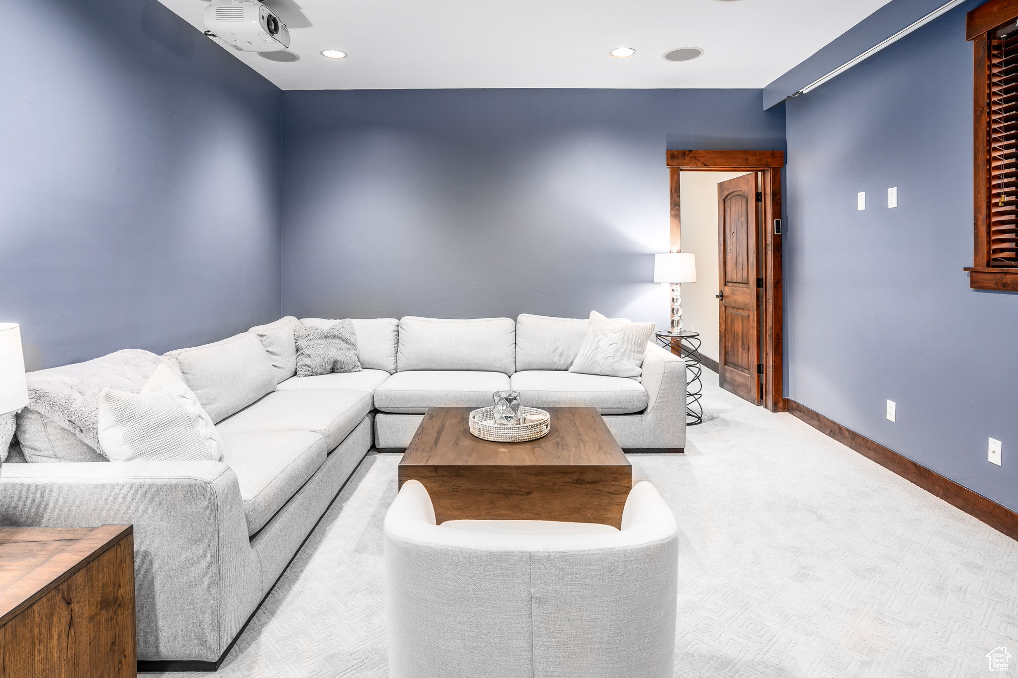 2540 QUEEN ESTHER DR