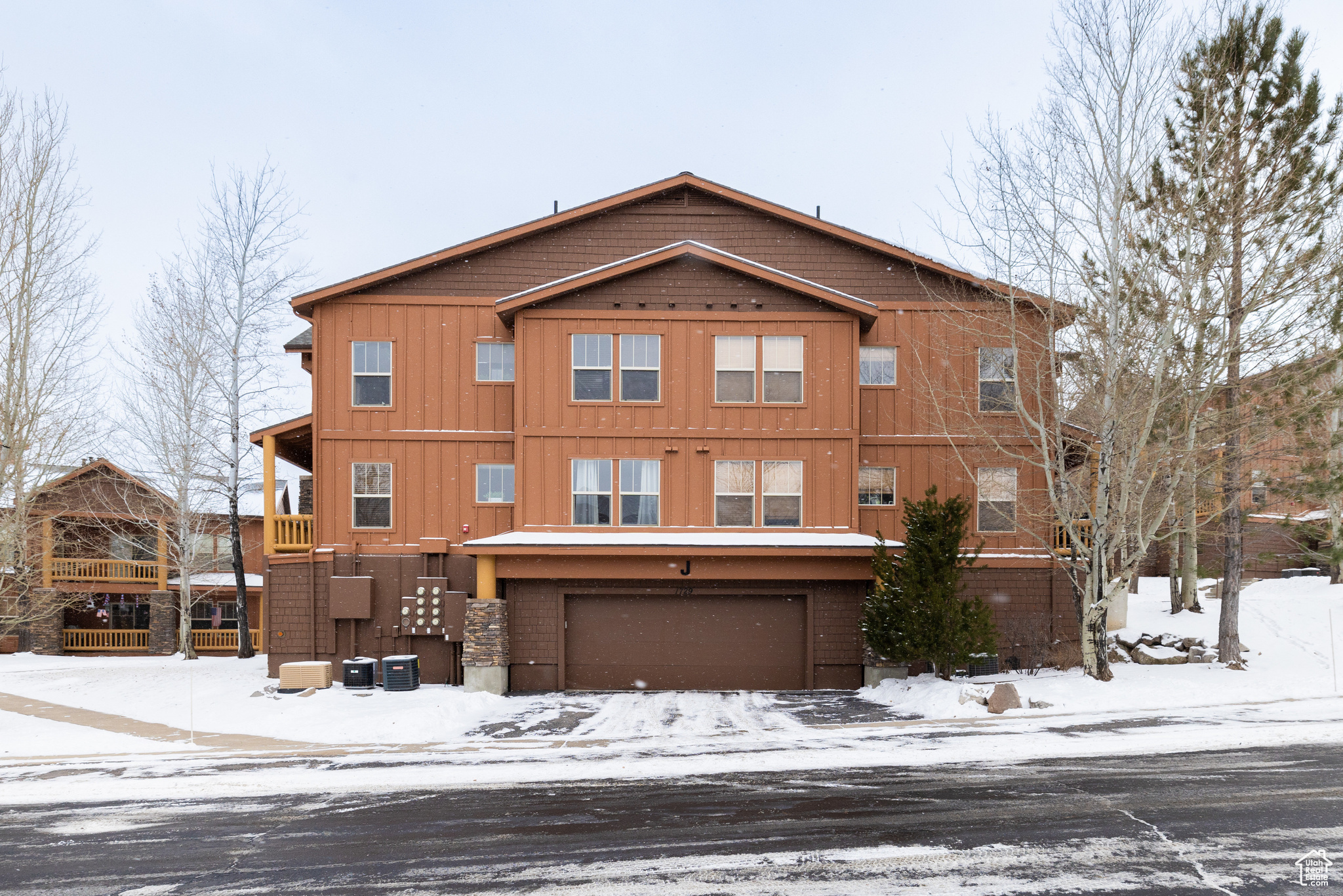 1729 W FOX BAY DR #J103