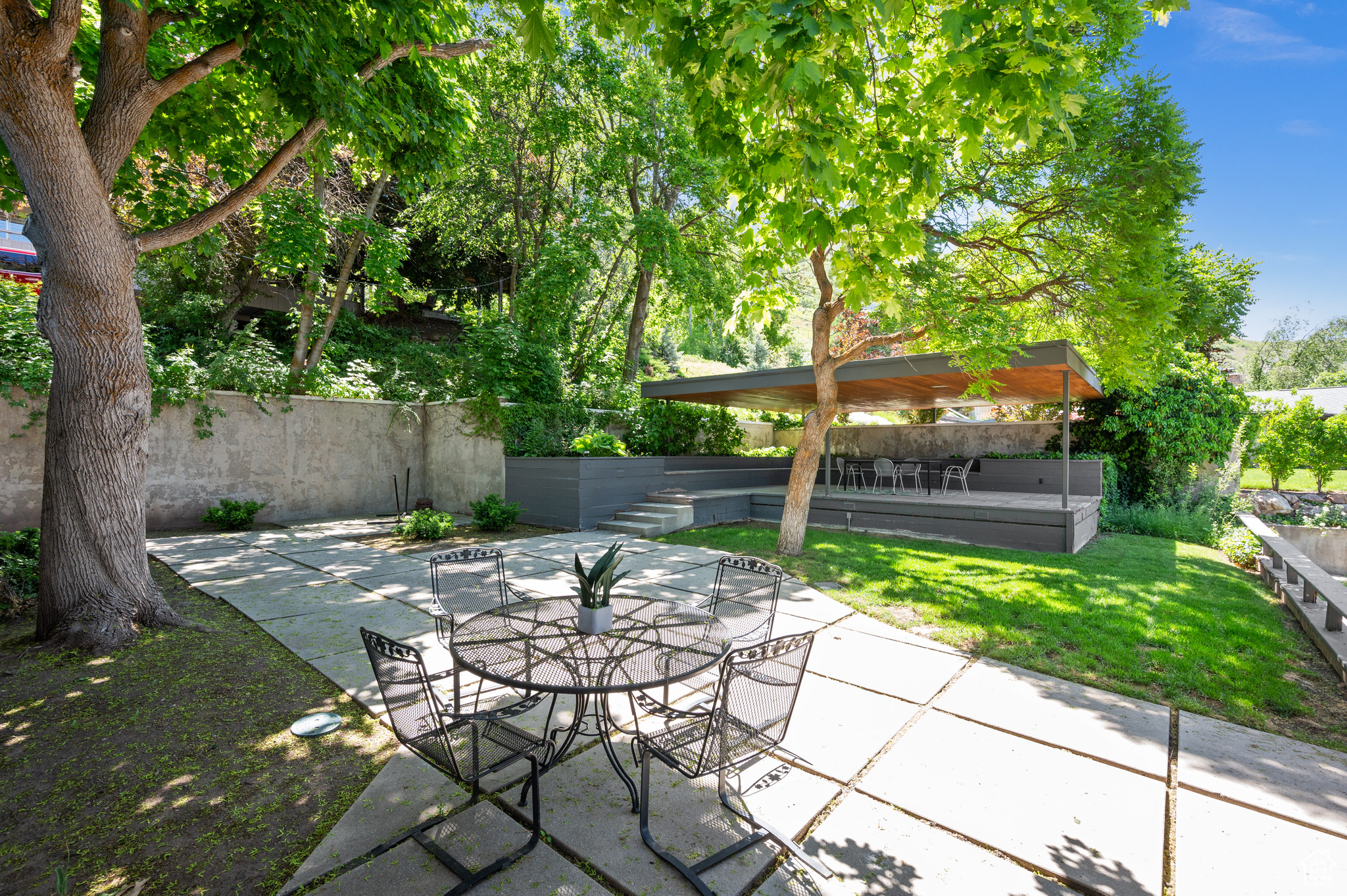 2990 E SHERWOOD DR