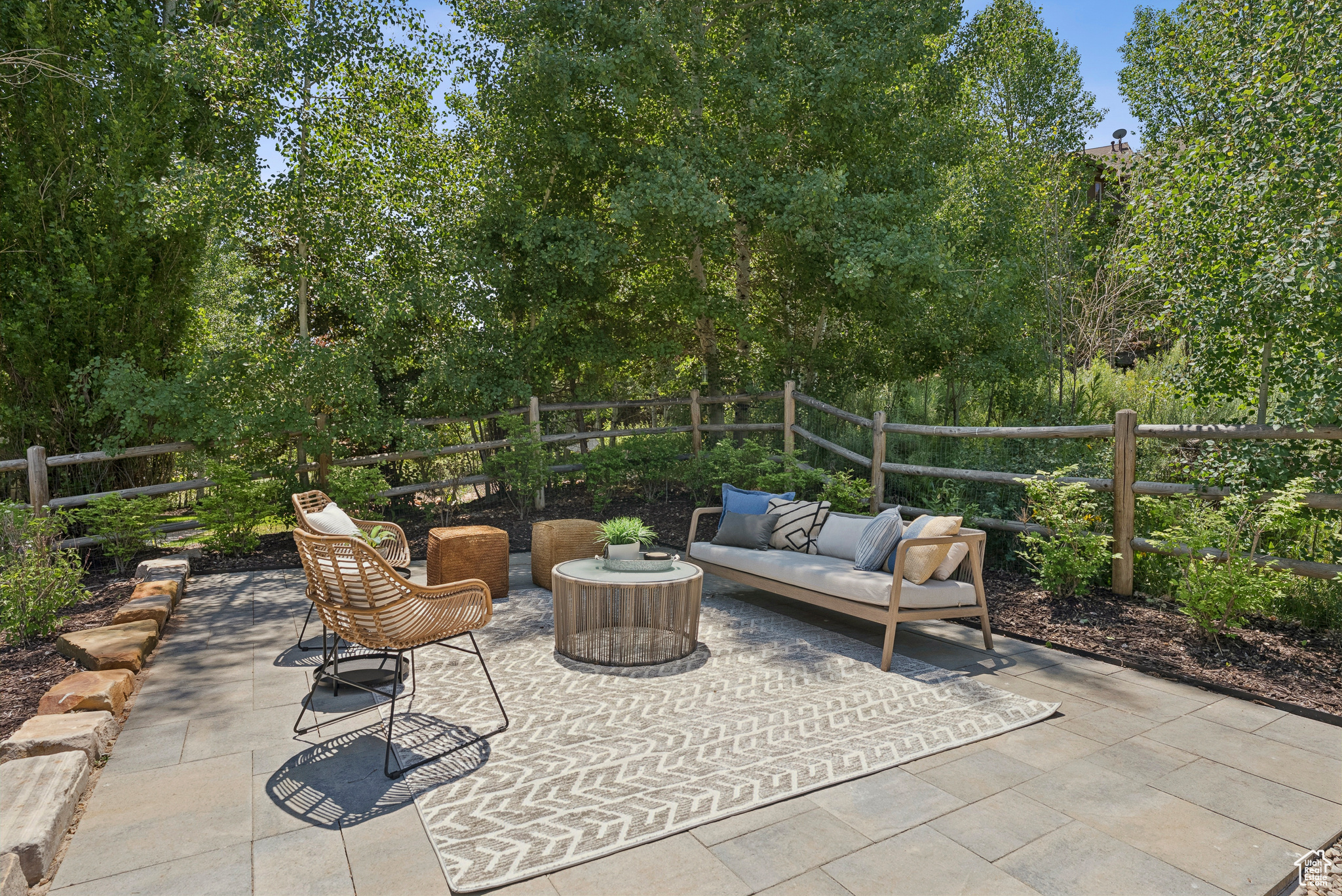 3041 HOMESTEAD RD