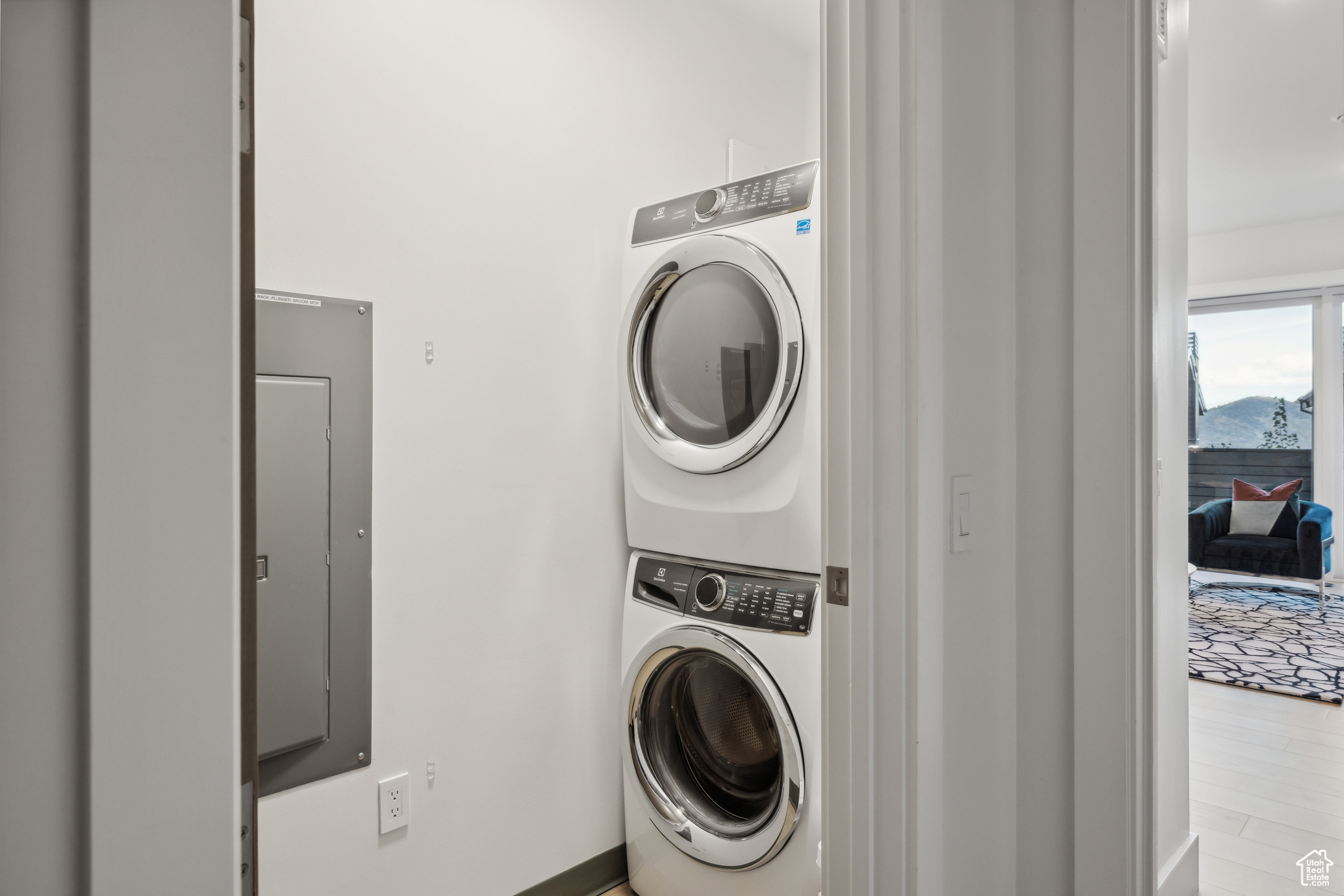 2752 W HIGH MOUNTAIN RD #208