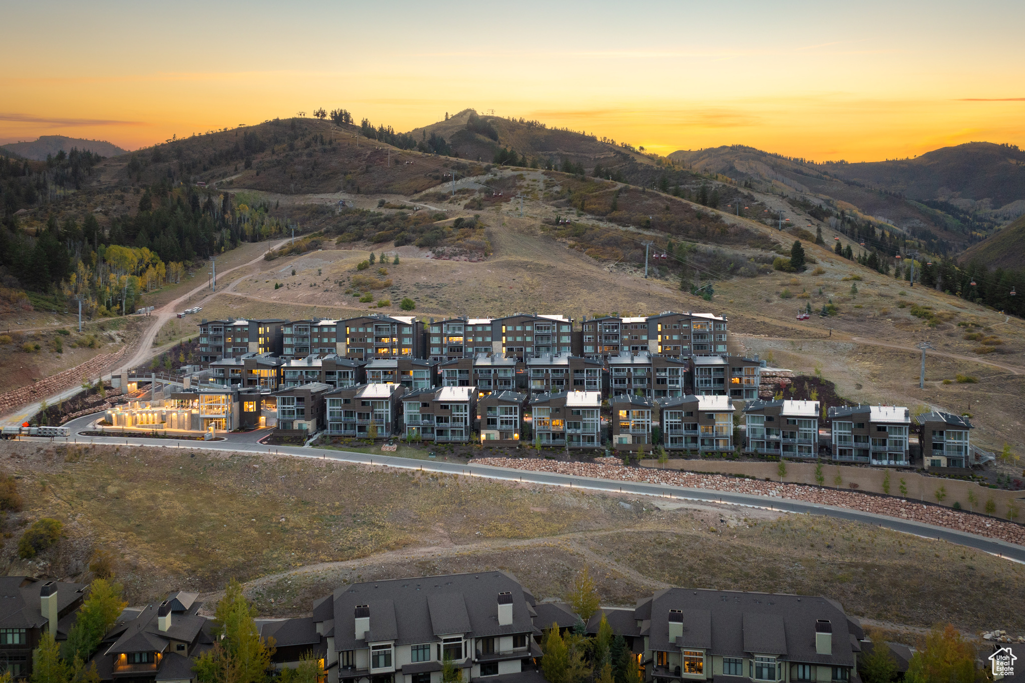 2752 W HIGH MOUNTAIN RD #208