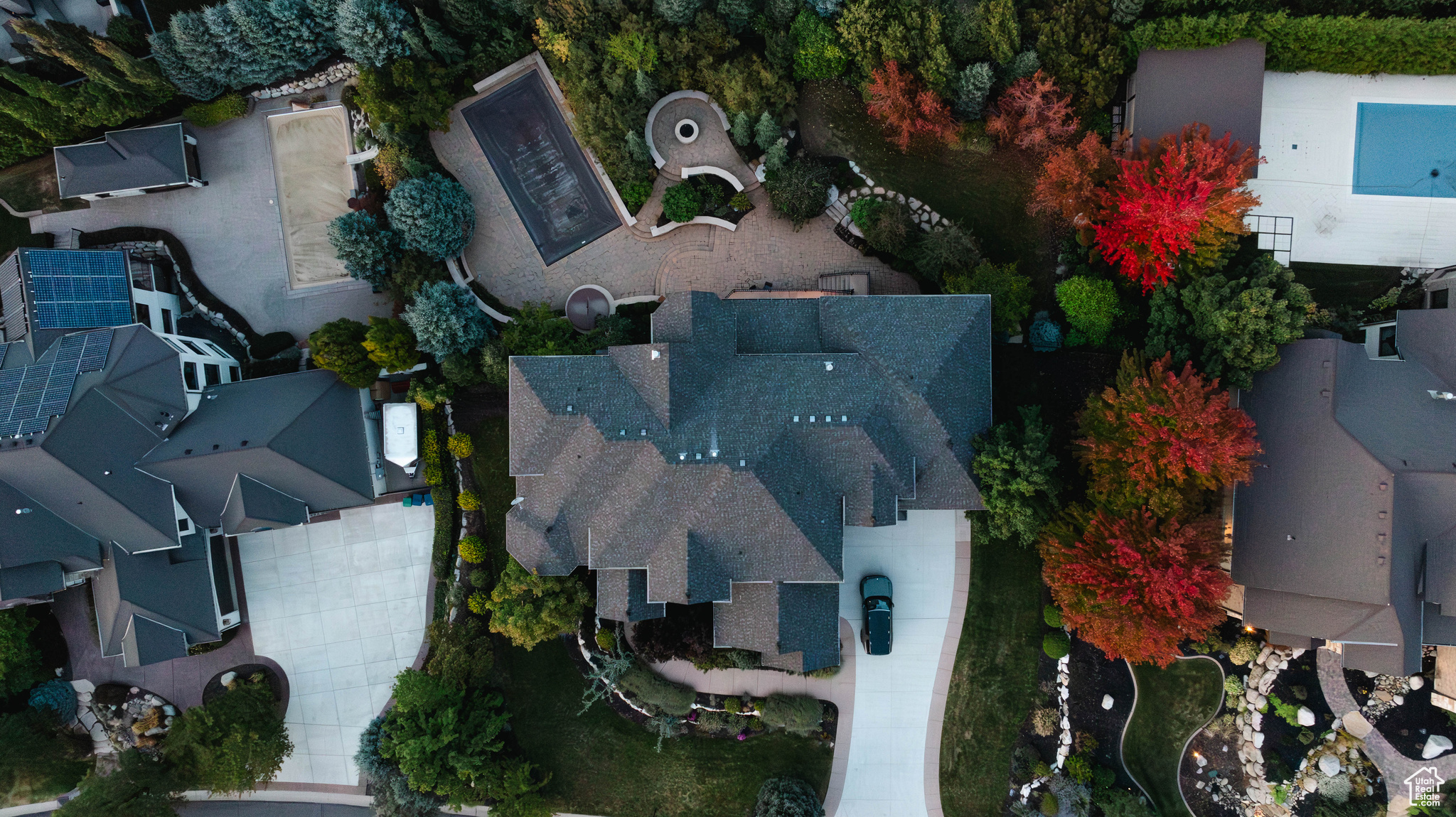 11 BENTBROOK LN