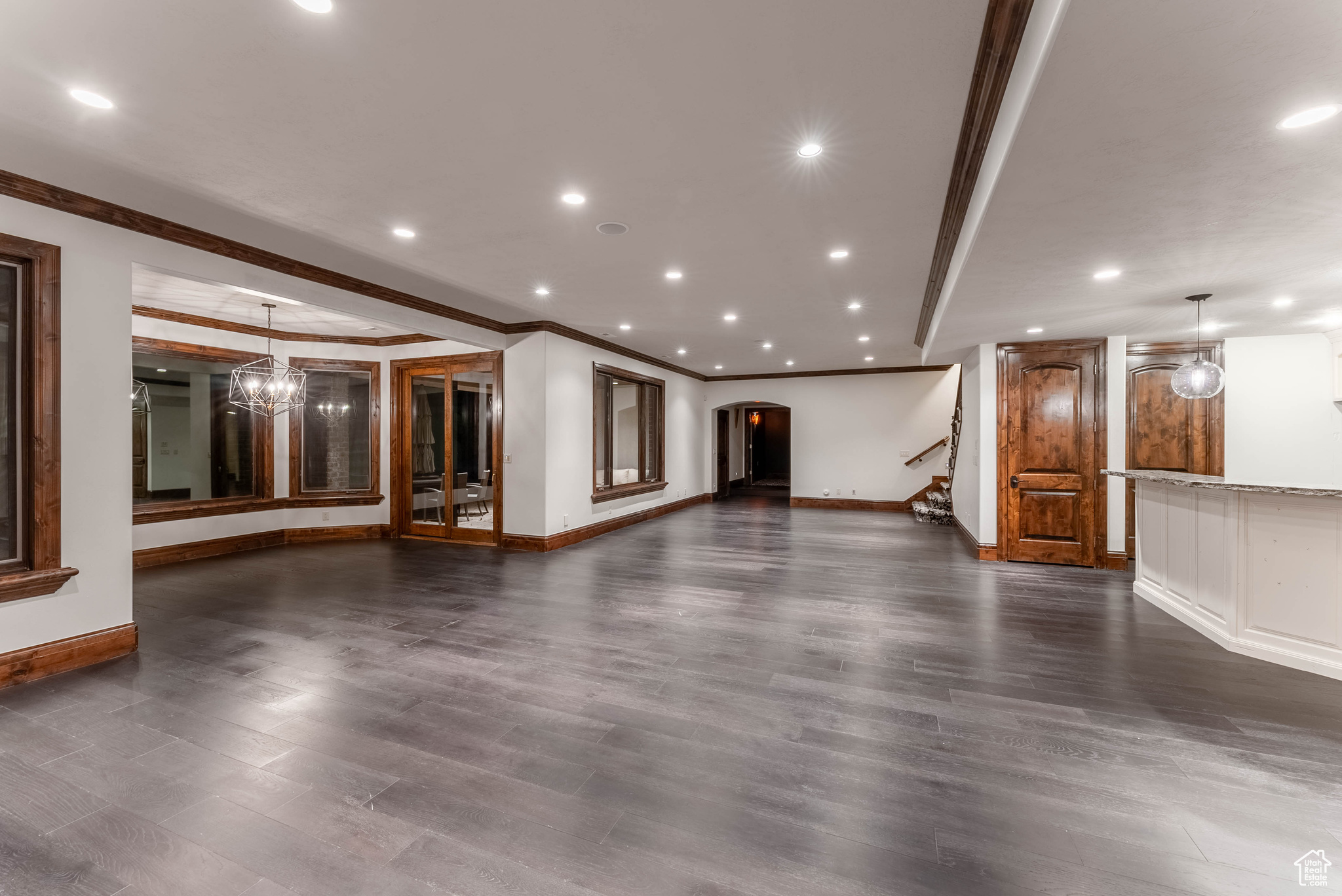 11 BENTBROOK LN