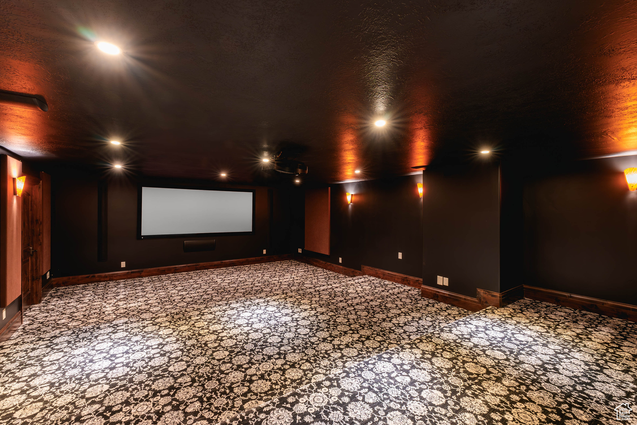 11 BENTBROOK LN