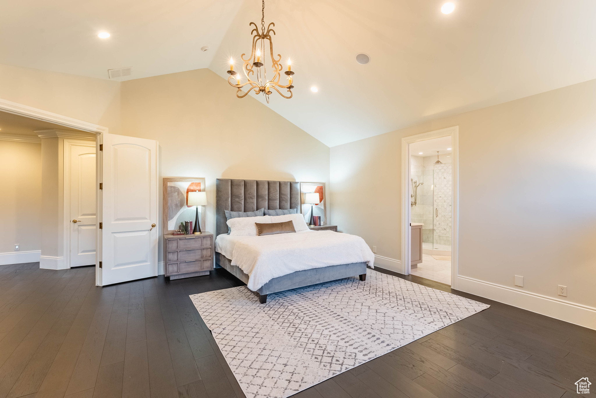 11 BENTBROOK LN