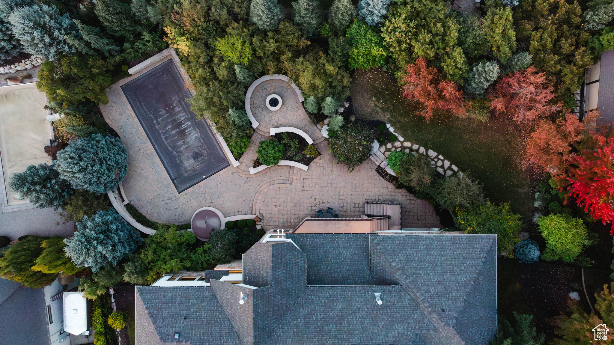 11 BENTBROOK LN