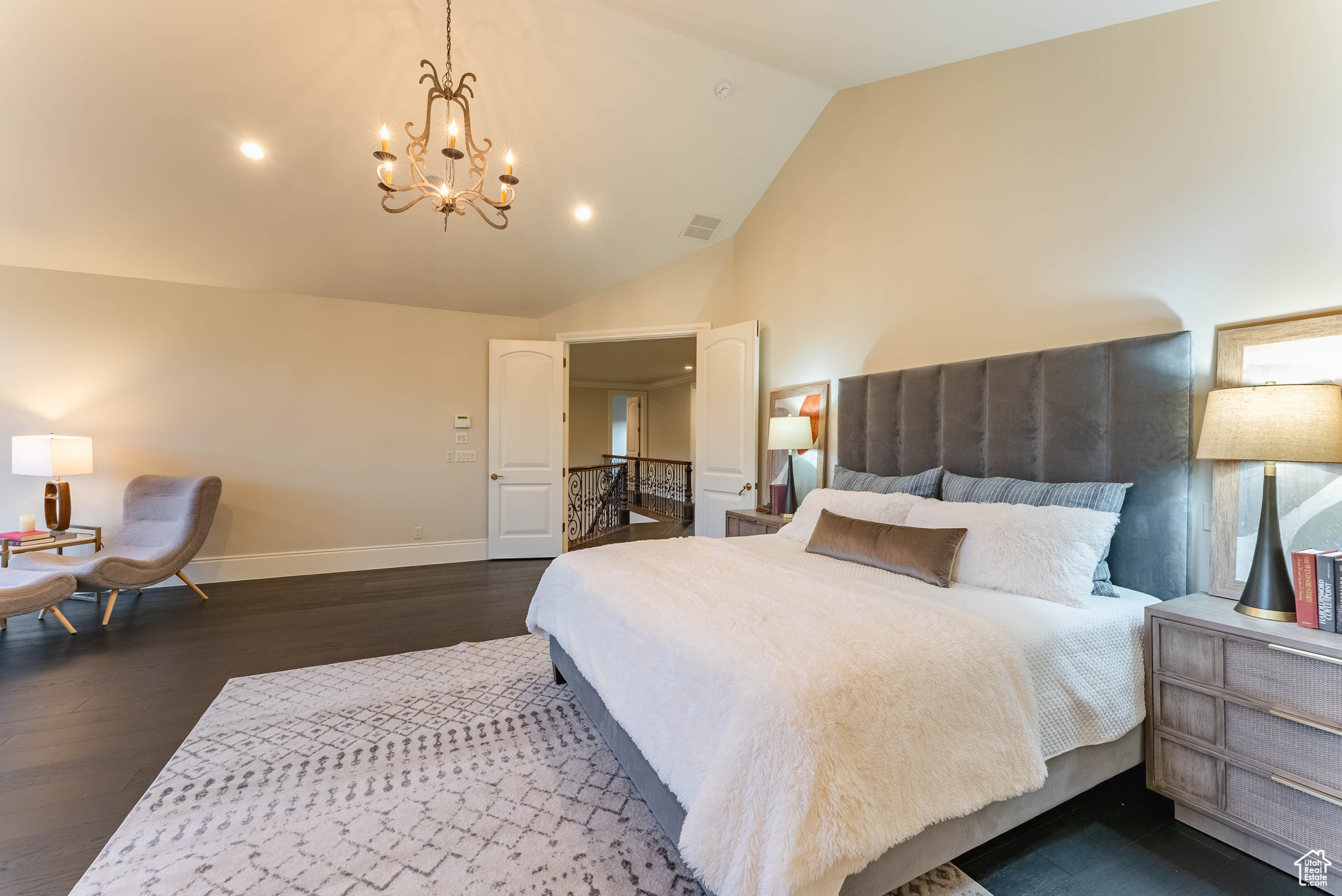 11 BENTBROOK LN