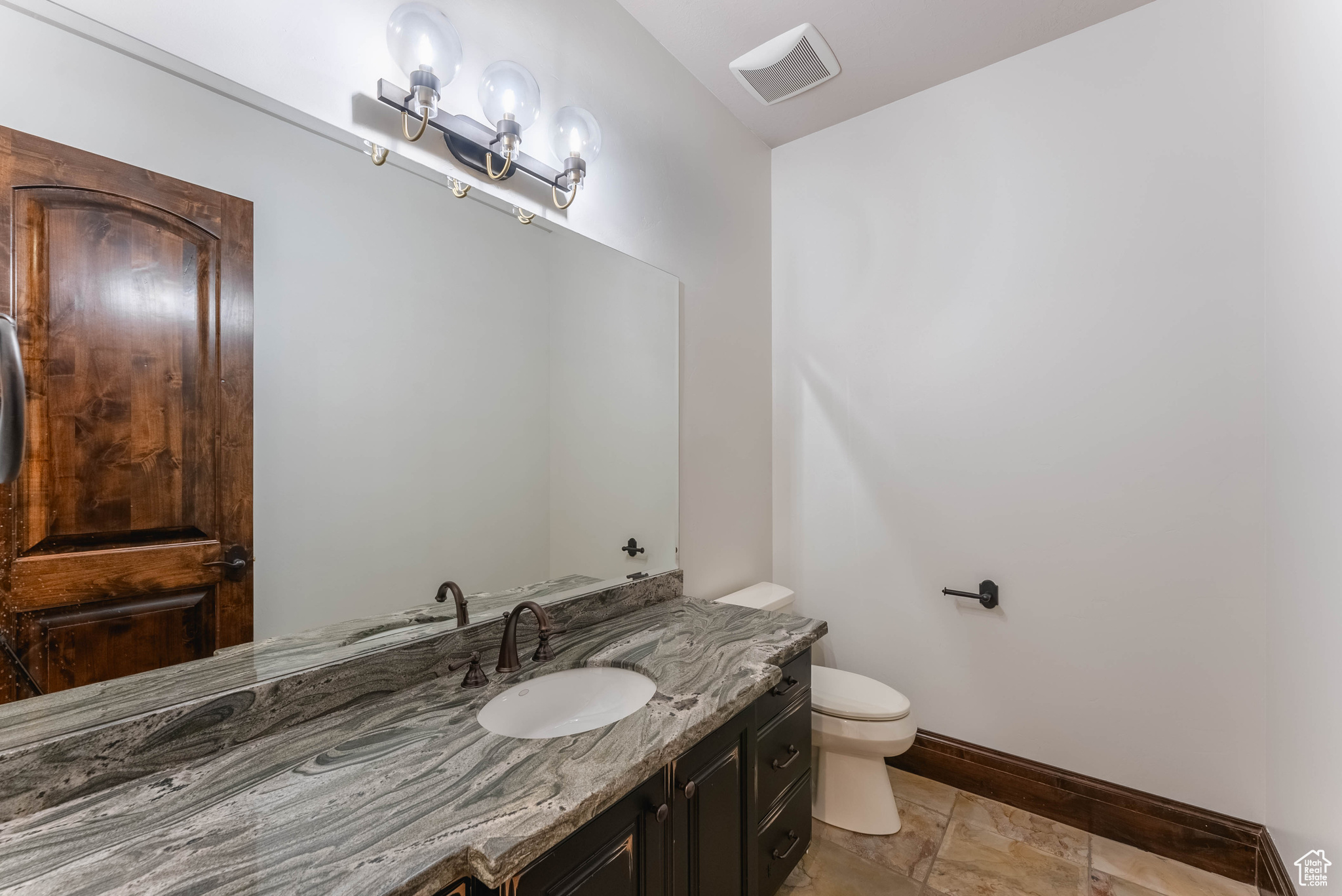 11 BENTBROOK LN