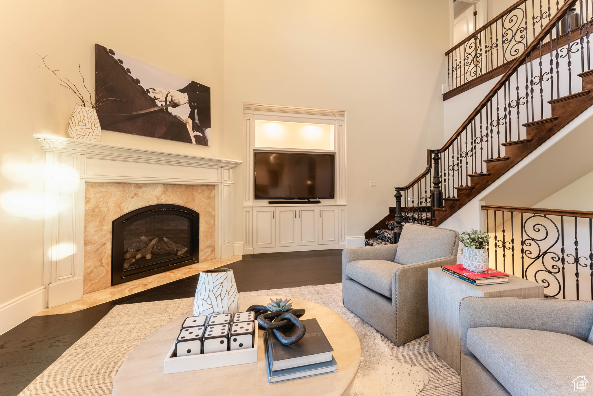 11 BENTBROOK LN